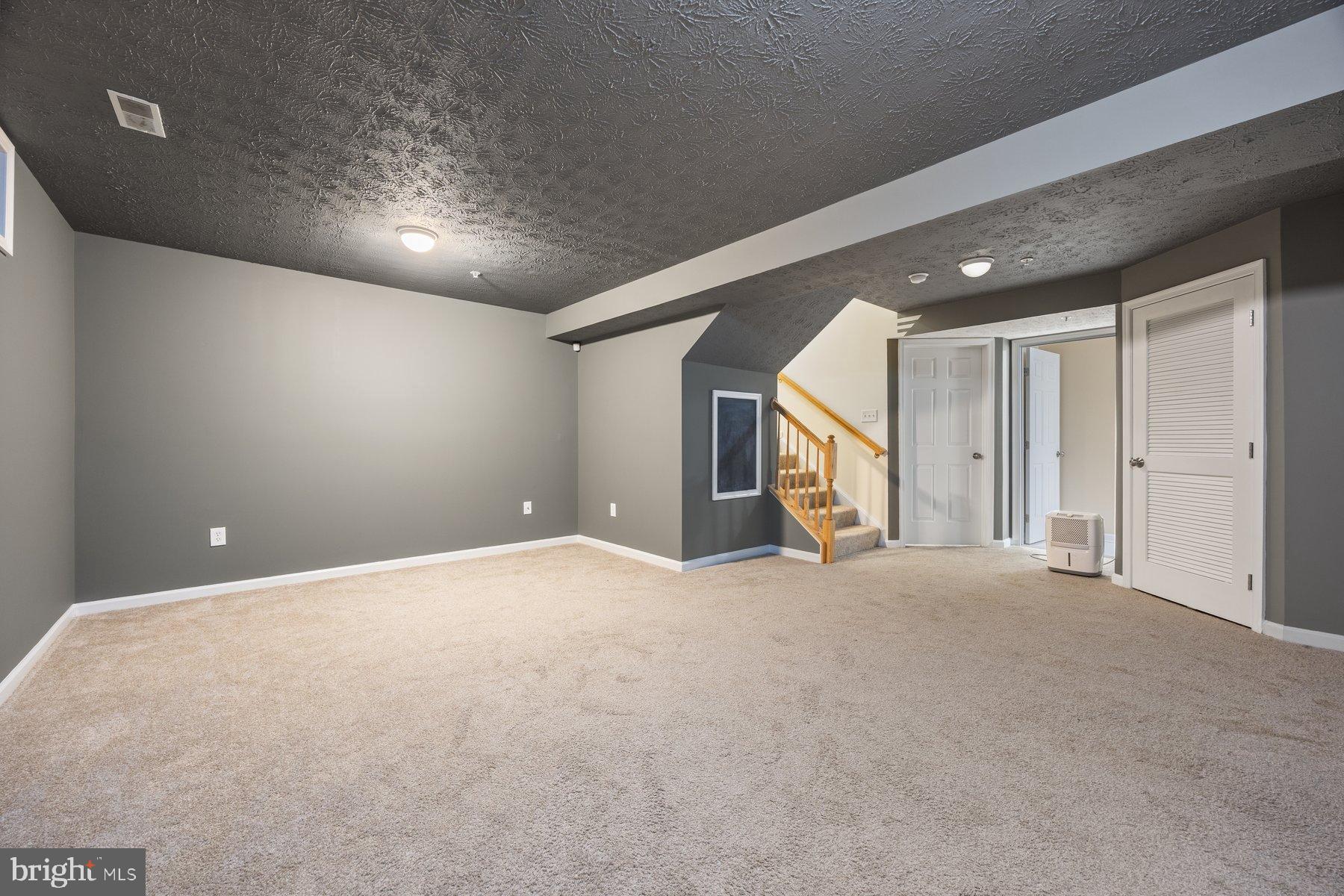 OAKHURST - Residential