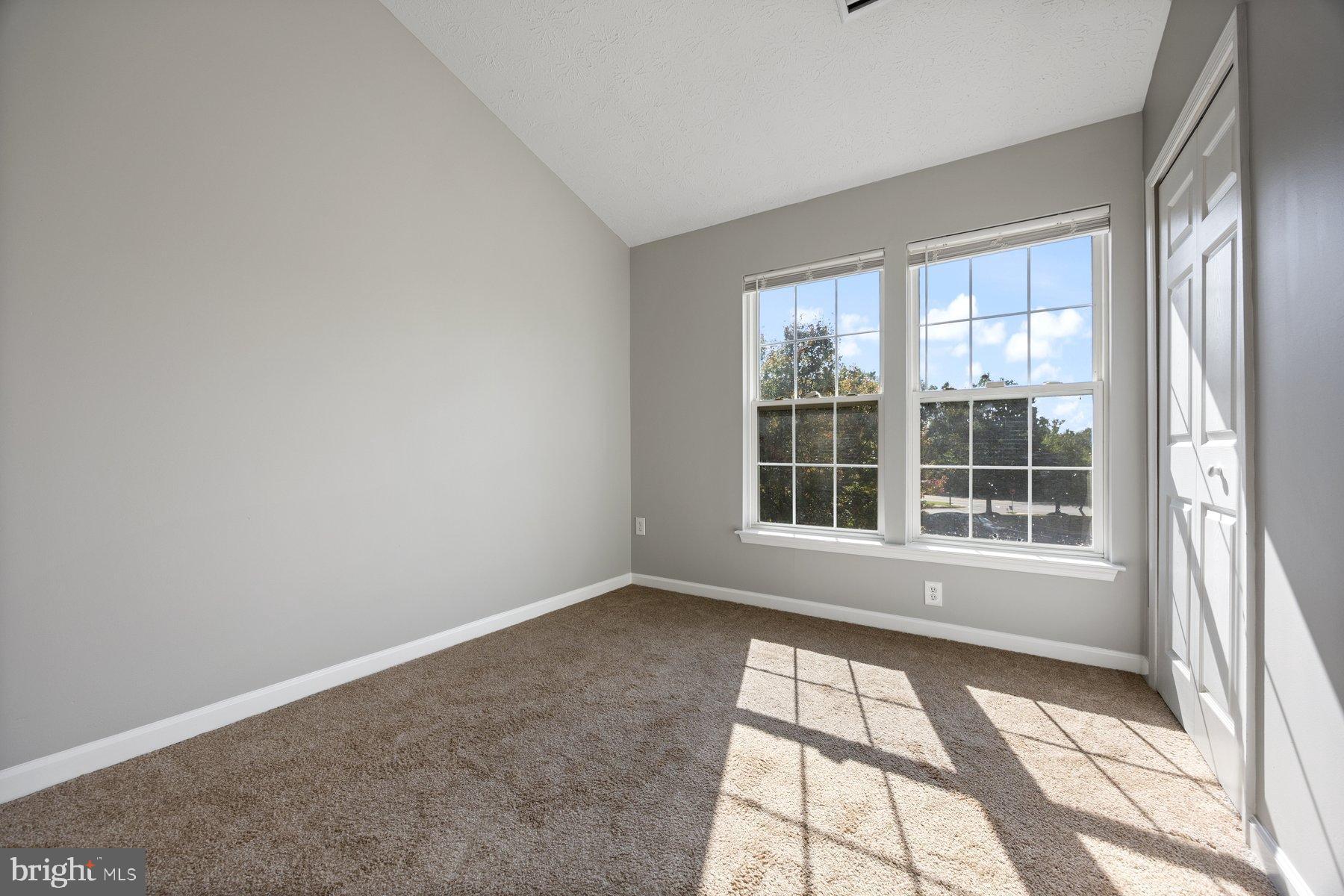 OAKHURST - Residential