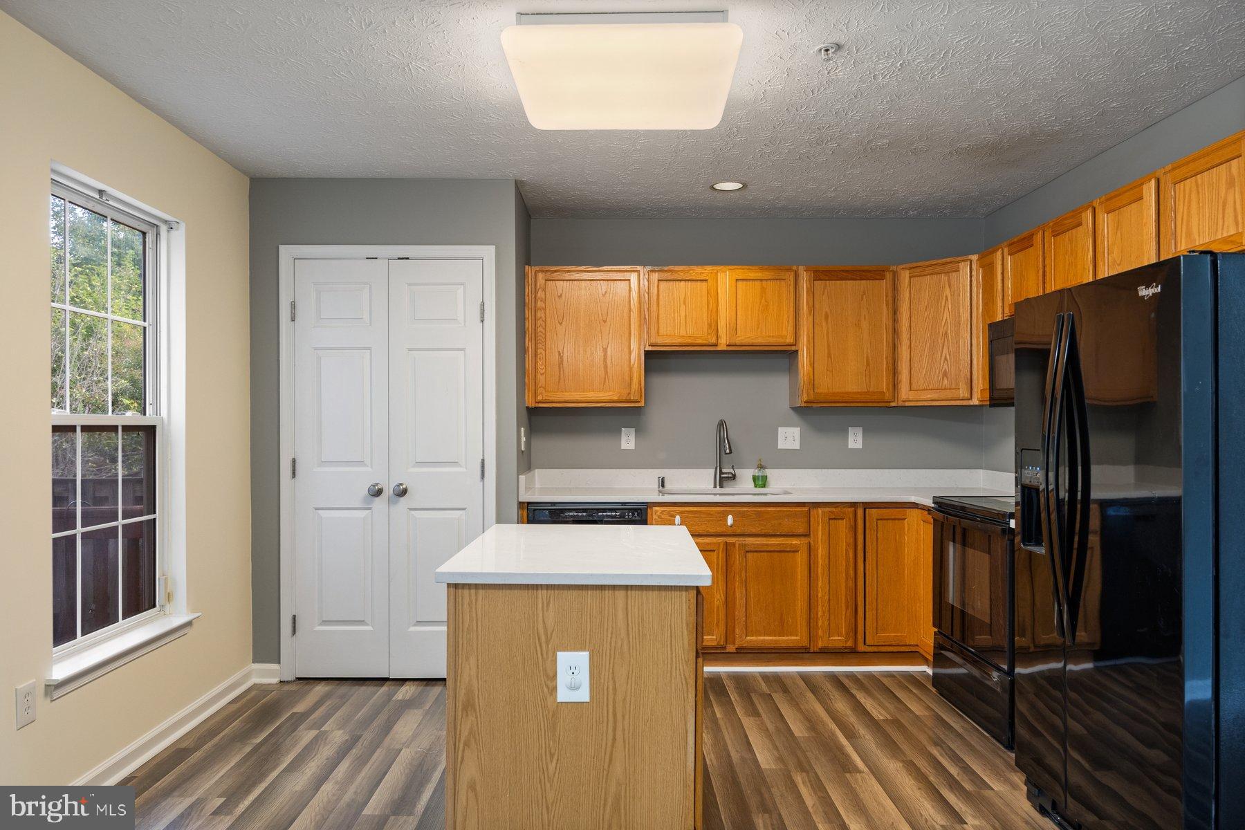 OAKHURST - Residential