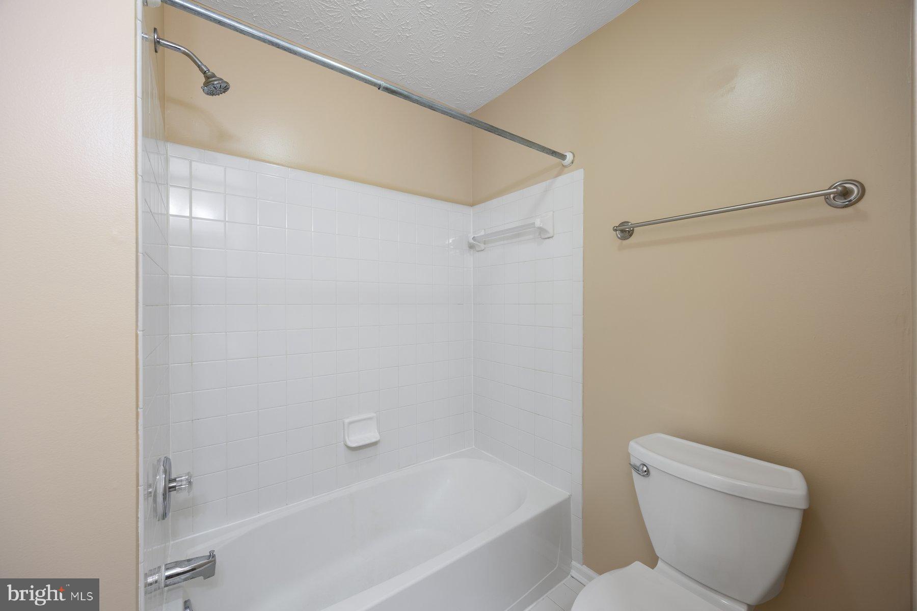 OAKHURST - Residential