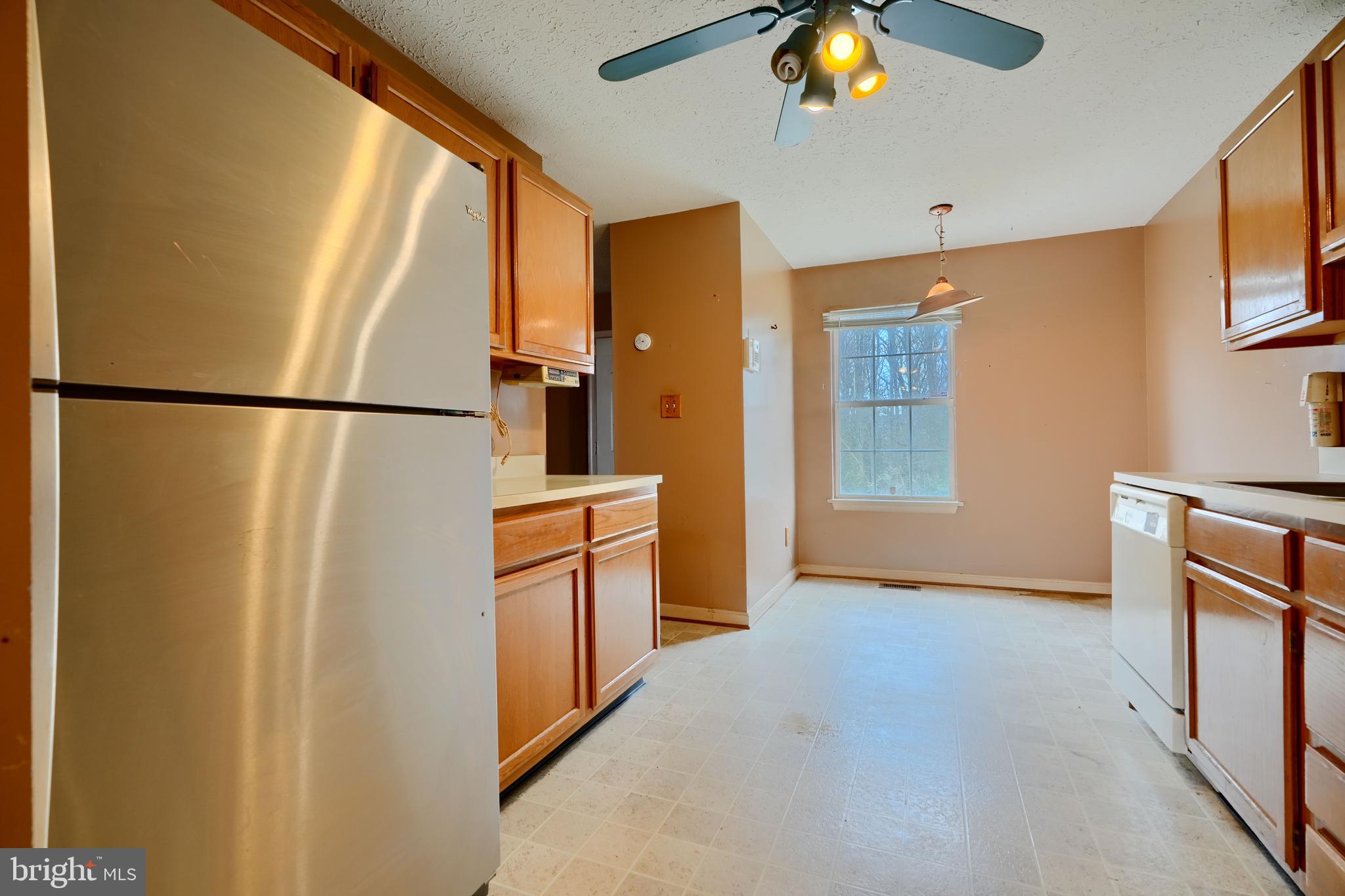 CARROLLWOOD MANOR - Residential