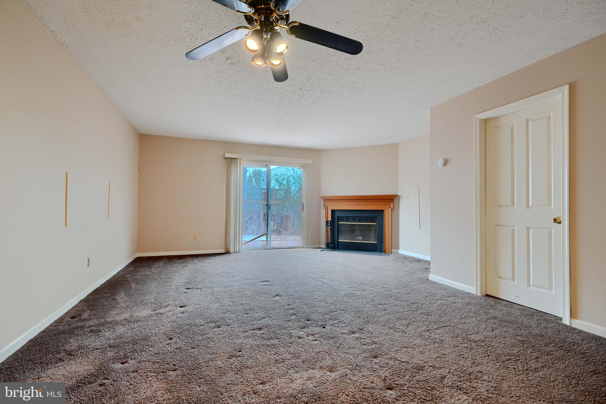 CARROLLWOOD MANOR - Residential