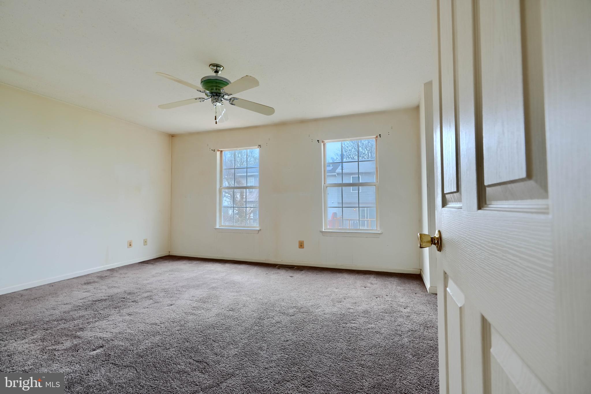 CARROLLWOOD MANOR - Residential