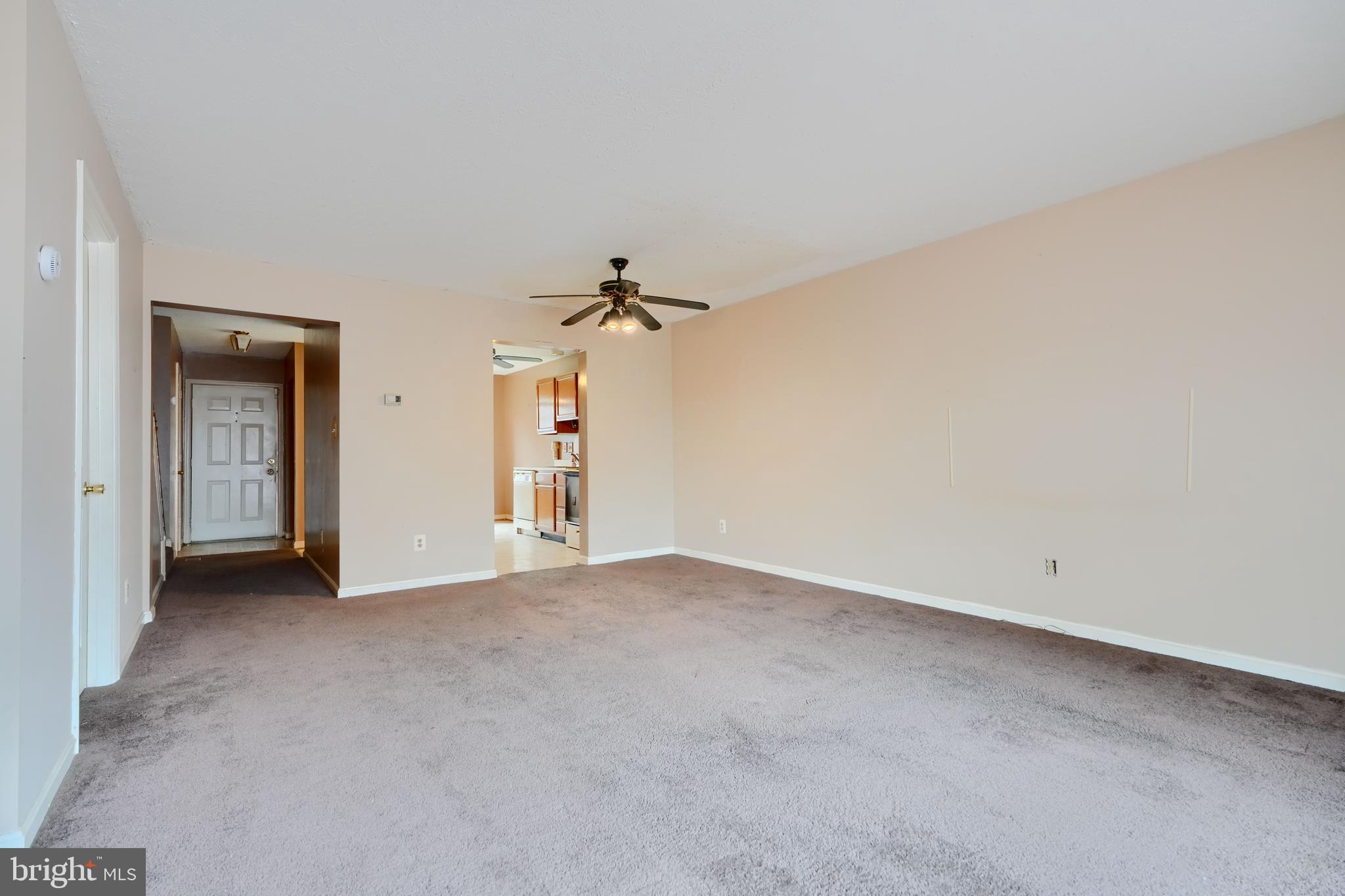 CARROLLWOOD MANOR - Residential