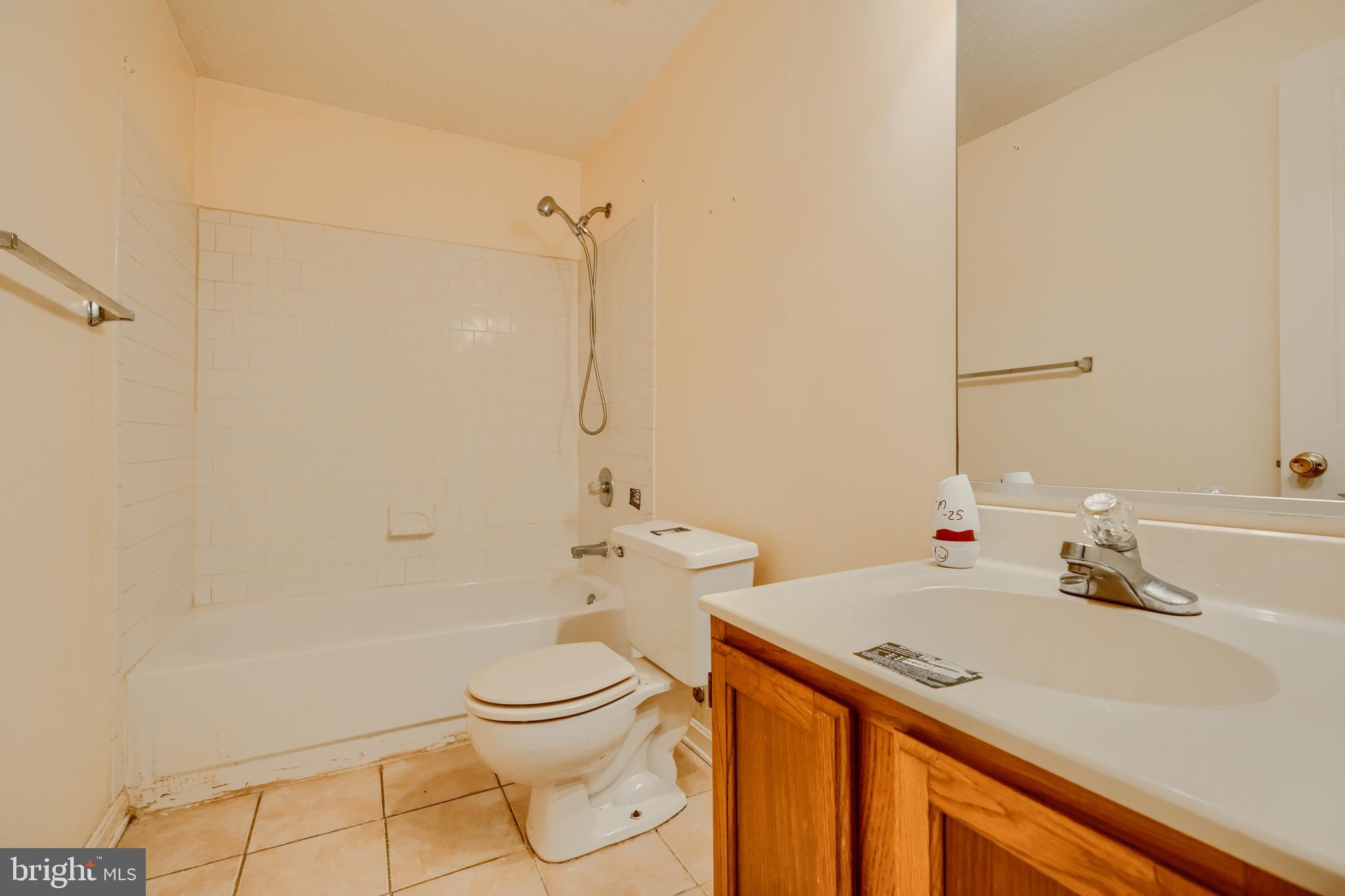 CARROLLWOOD MANOR - Residential