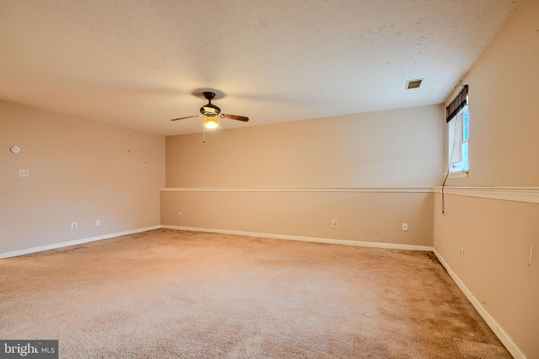 CARROLLWOOD MANOR - Residential