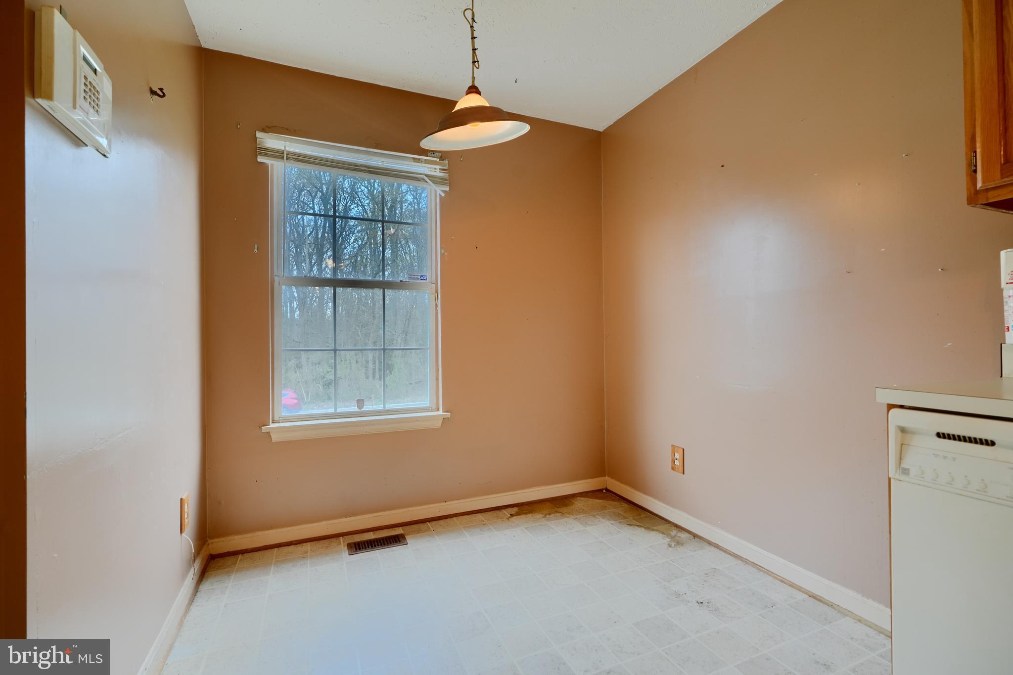 CARROLLWOOD MANOR - Residential