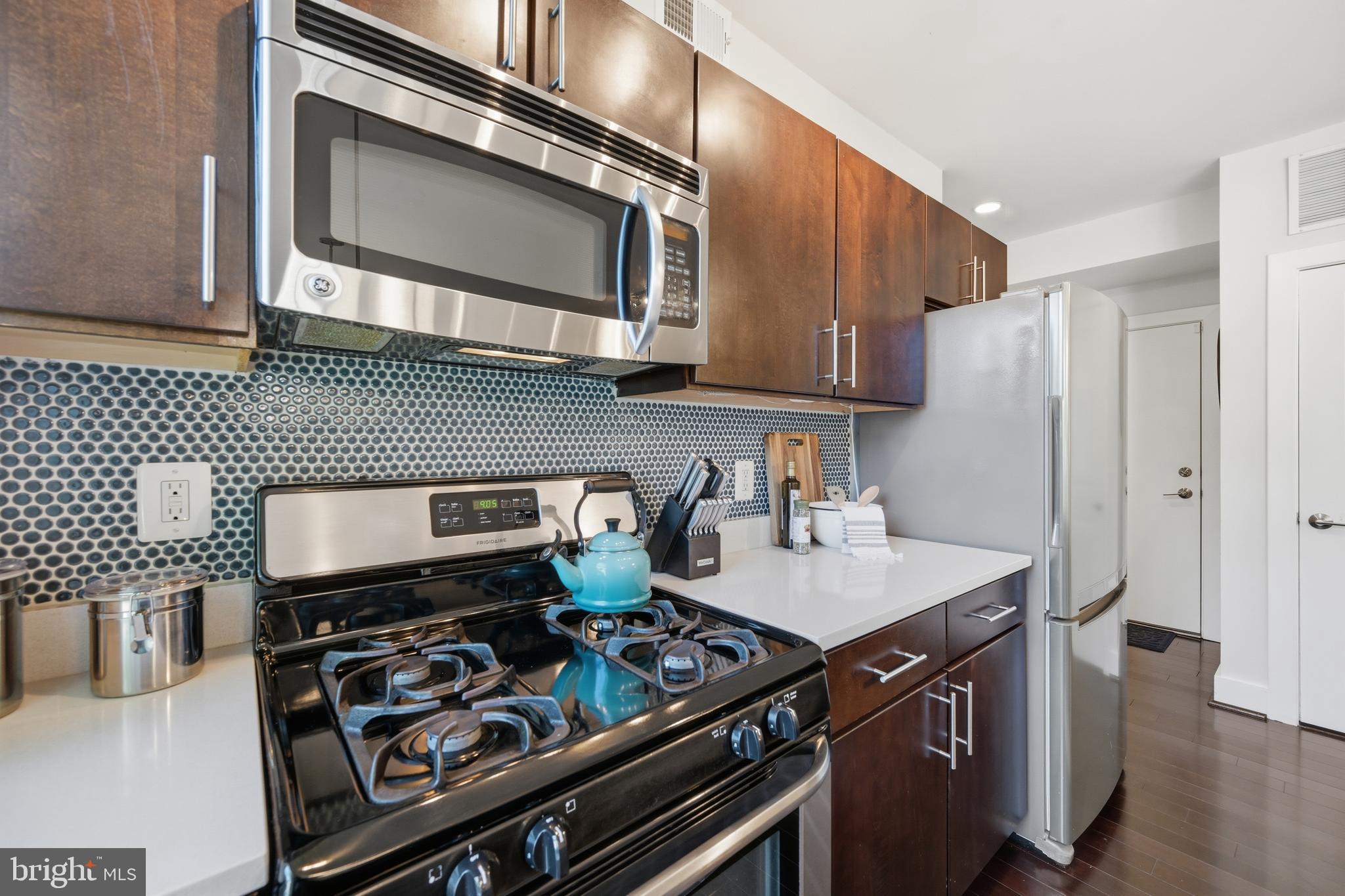 4226 7TH STREET NW 204