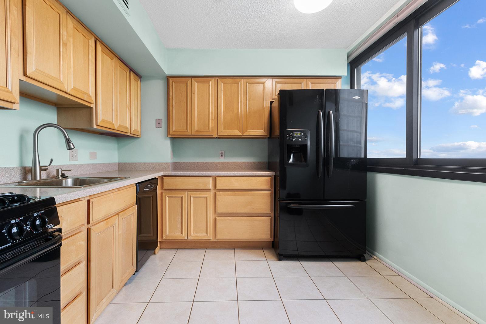 CENTER CITY - Residential Lease