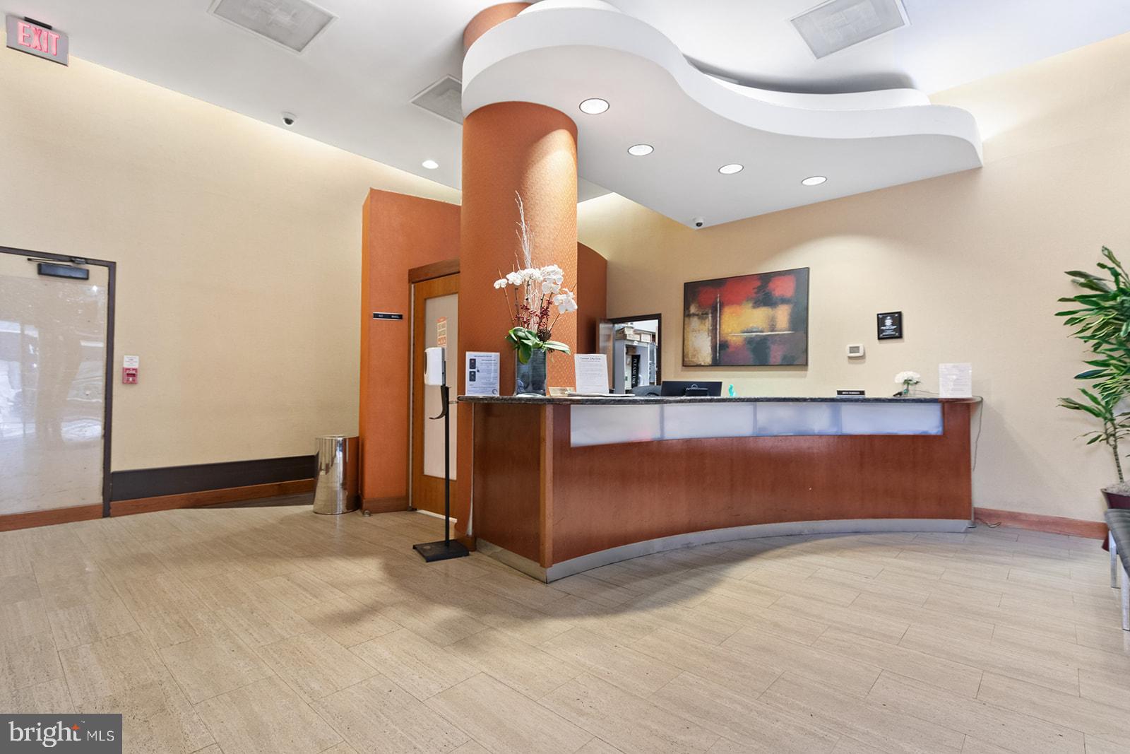 CENTER CITY - Residential Lease