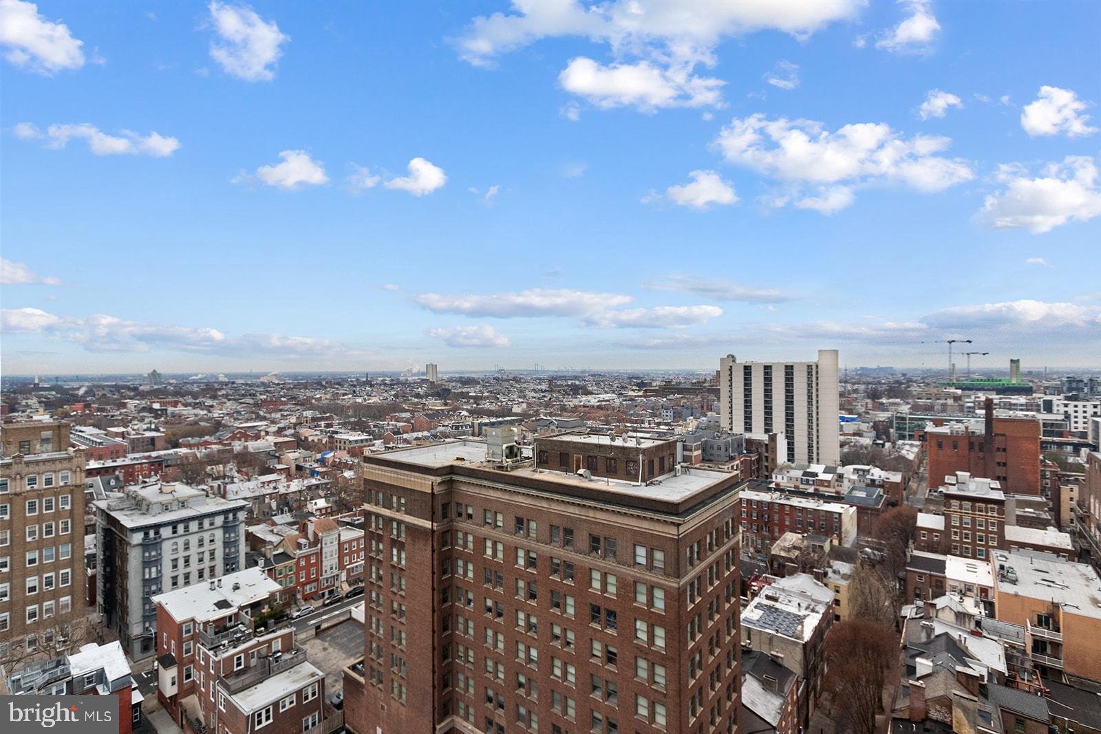 CENTER CITY - Residential Lease