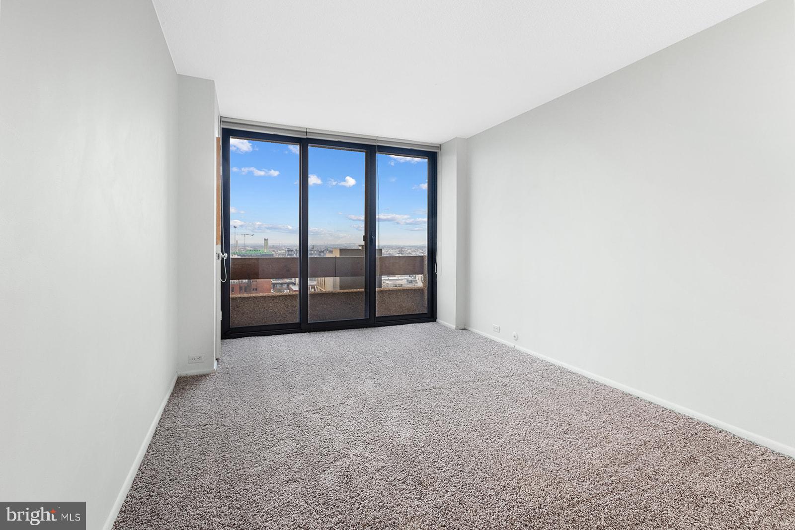 CENTER CITY - Residential Lease