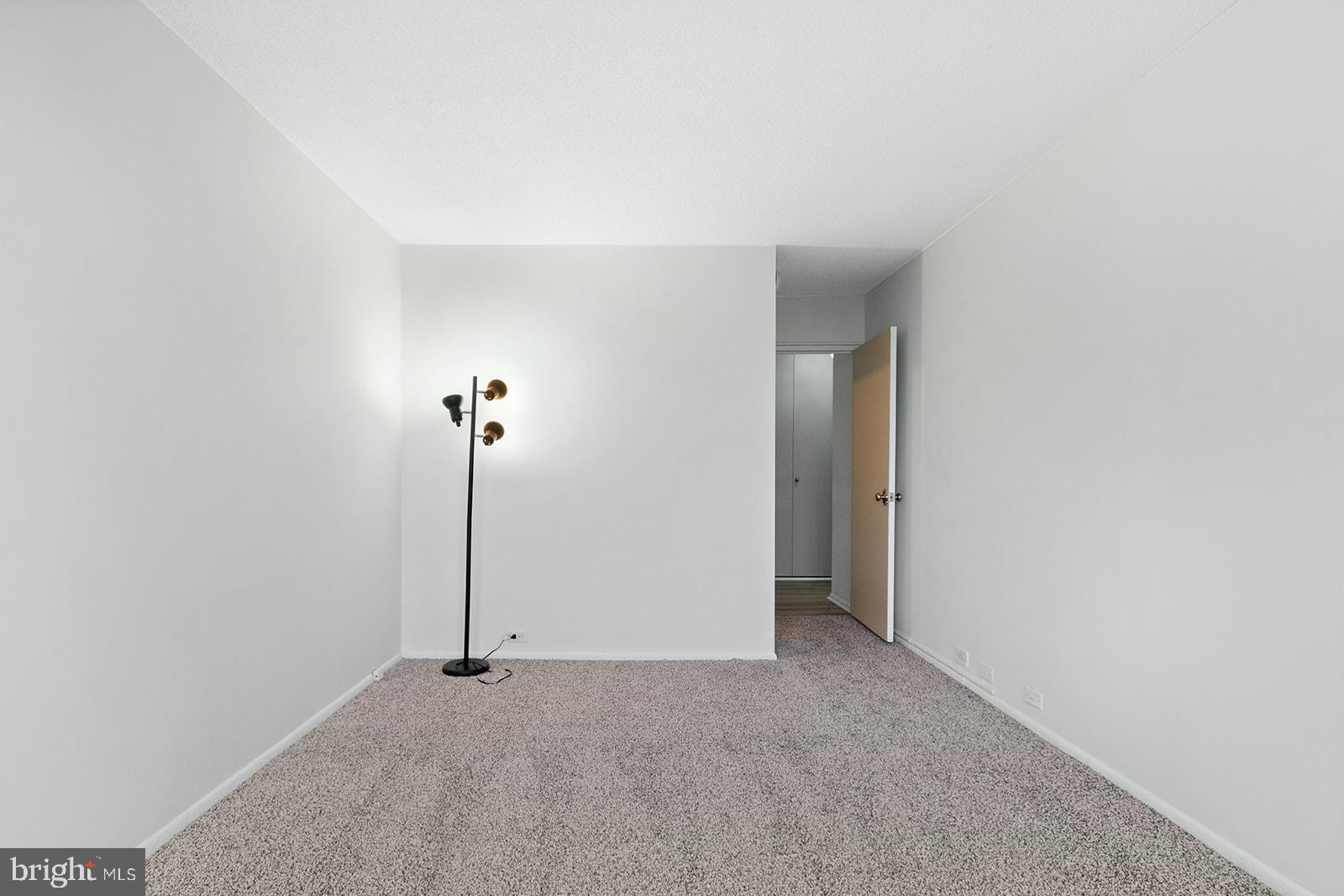 CENTER CITY - Residential Lease