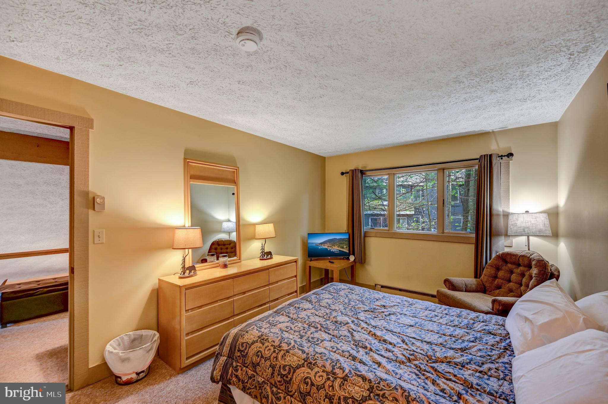 SNOW RIDGE VILLAGE - Residential