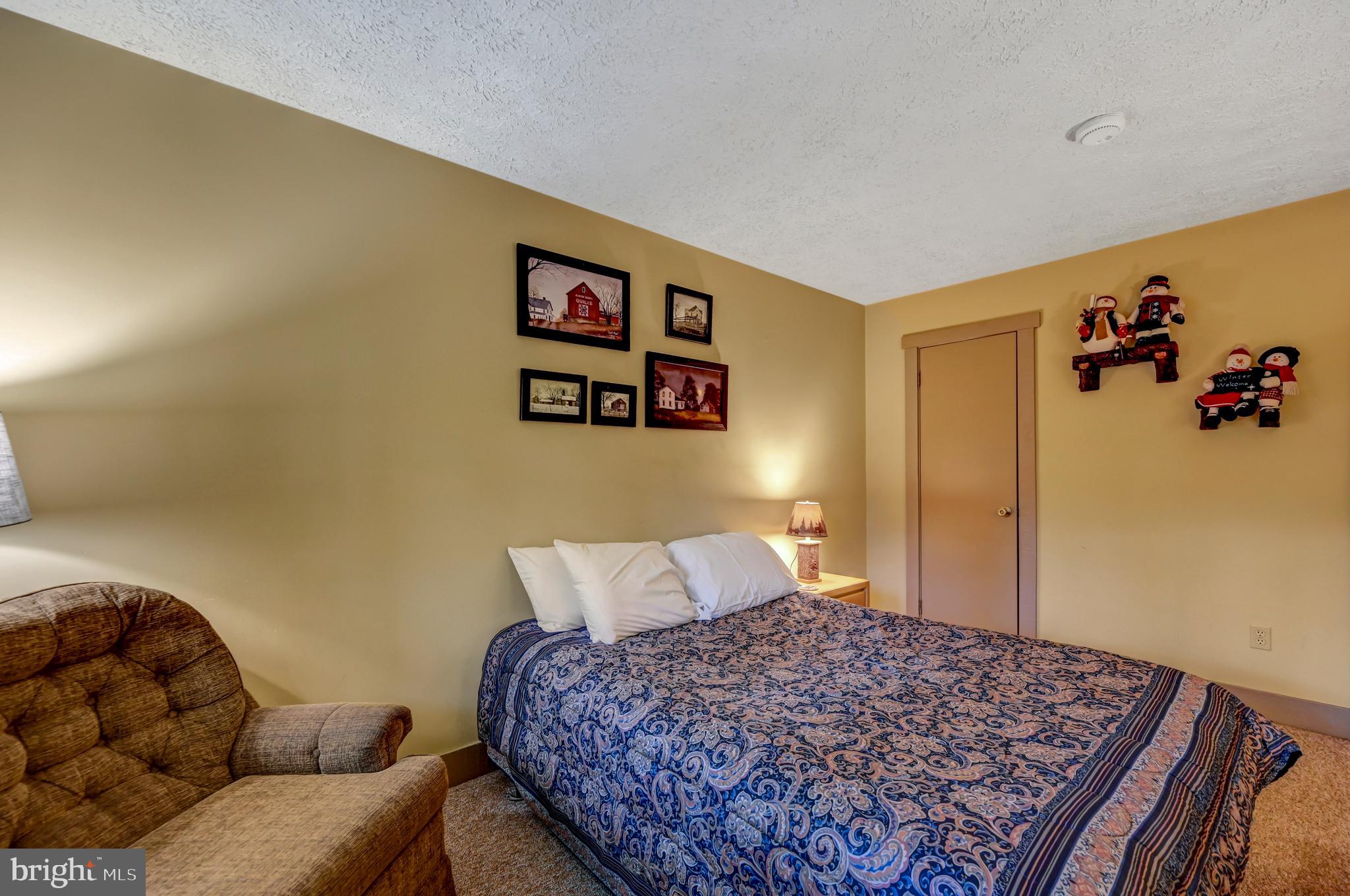 SNOW RIDGE VILLAGE - Residential