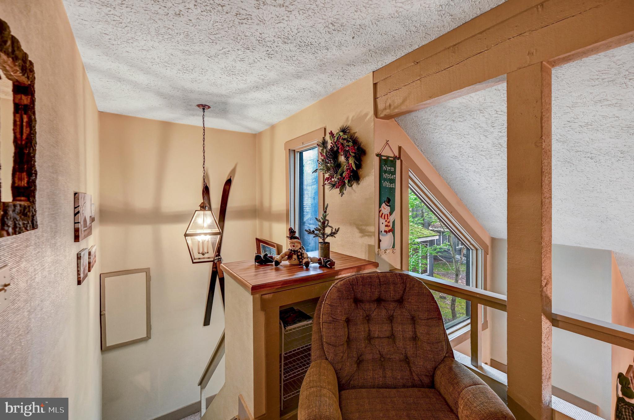 SNOW RIDGE VILLAGE - Residential