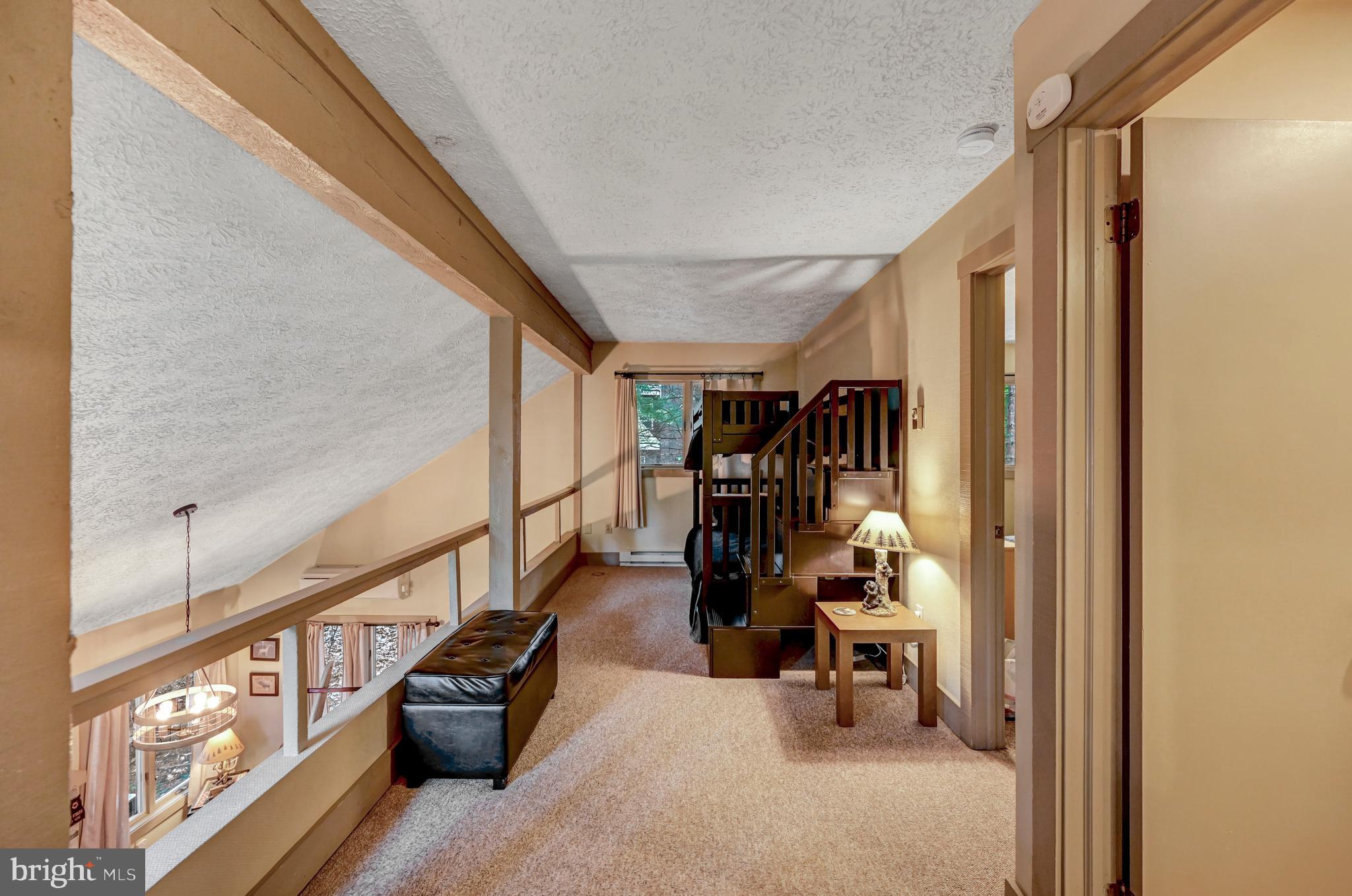 SNOW RIDGE VILLAGE - Residential