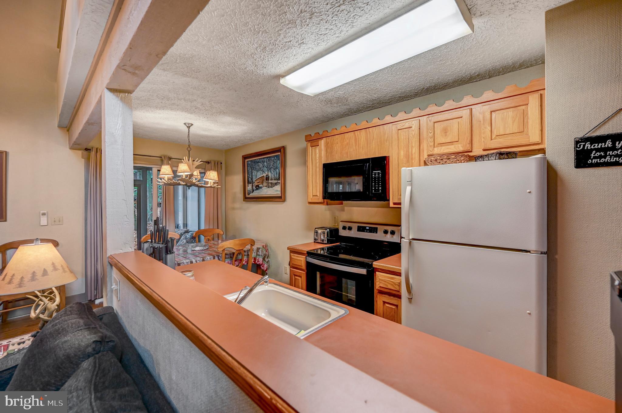 SNOW RIDGE VILLAGE - Residential