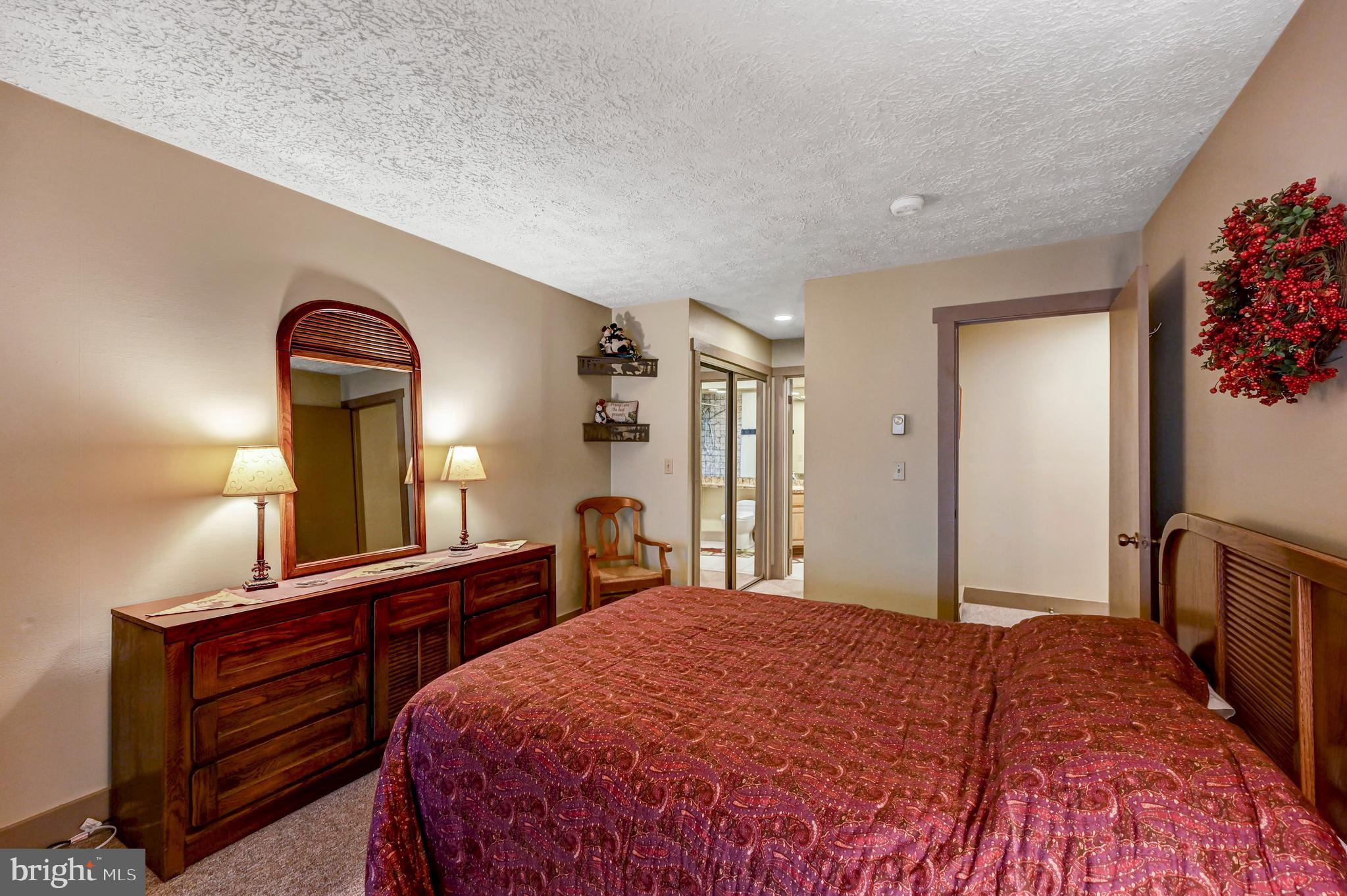 SNOW RIDGE VILLAGE - Residential