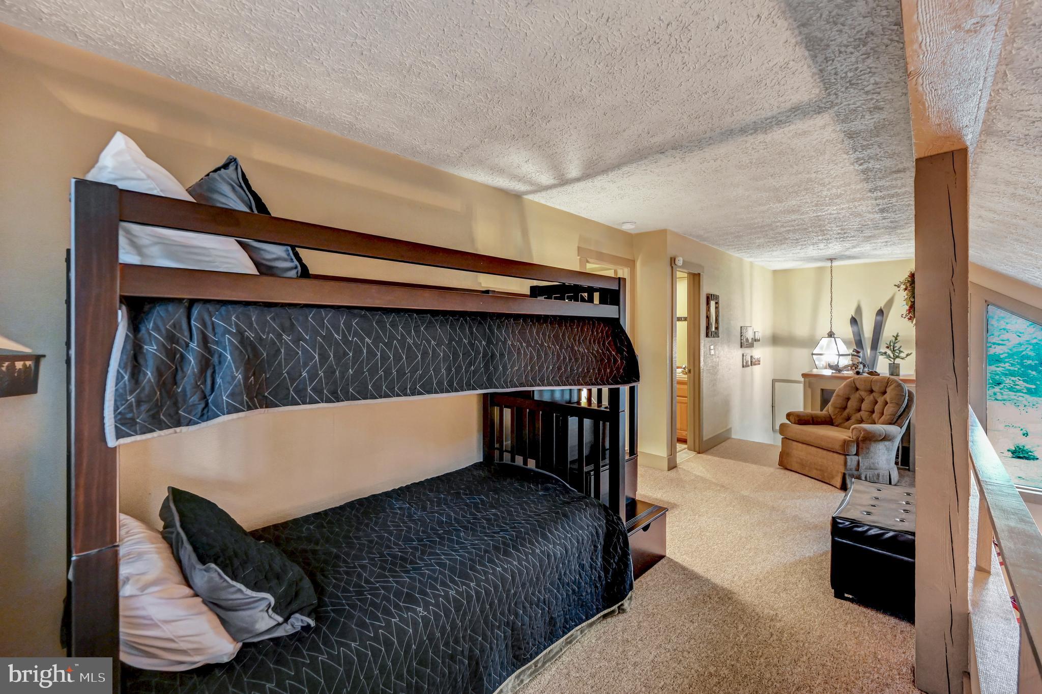 SNOW RIDGE VILLAGE - Residential