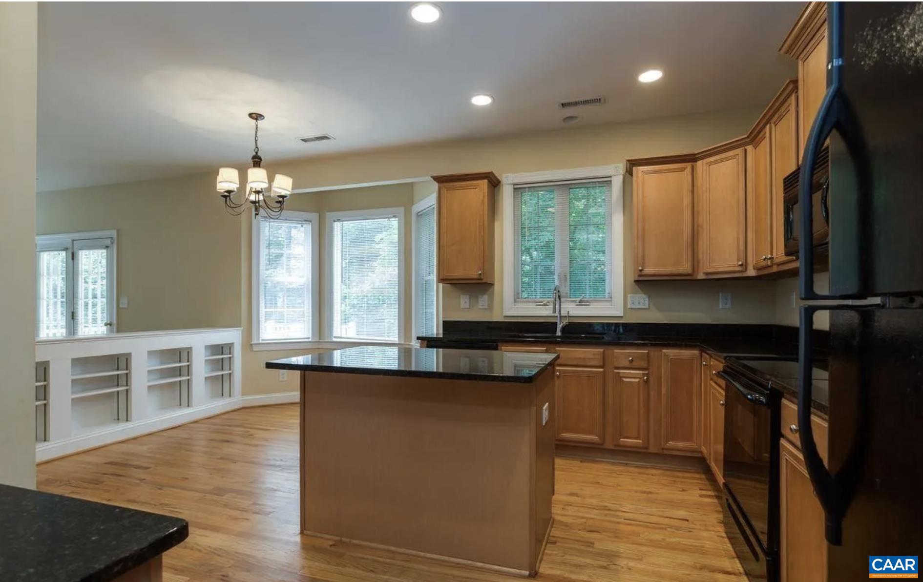 UNKNOWN - Residential Lease