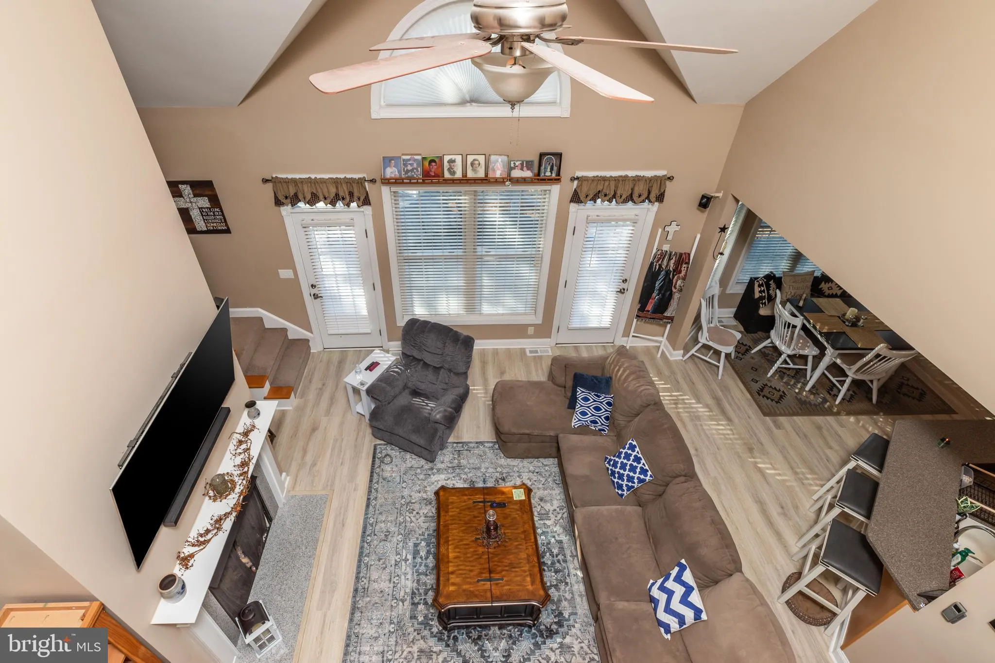 Crisfield, Maryland 21817, United States, 4 Bedrooms Bedrooms, ,4 BathroomsBathrooms,Residential,Contingent,24073