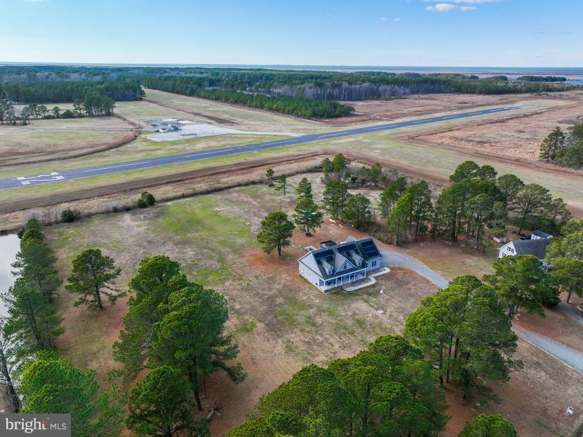 Crisfield, Maryland 21817, United States, 4 Bedrooms Bedrooms, ,4 BathroomsBathrooms,Residential,Contingent,24073