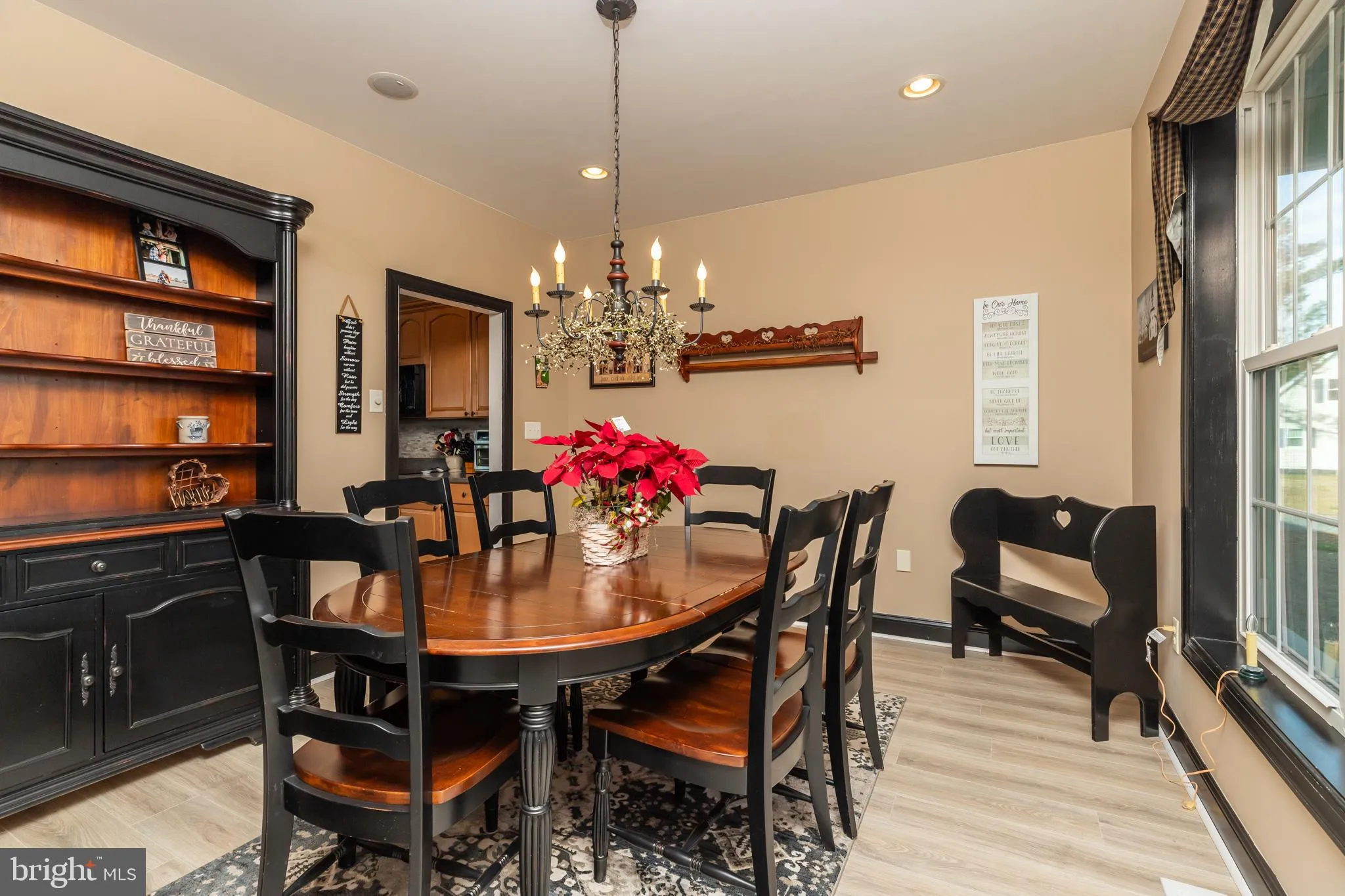 Crisfield, Maryland 21817, United States, 4 Bedrooms Bedrooms, ,4 BathroomsBathrooms,Residential,Contingent,24073