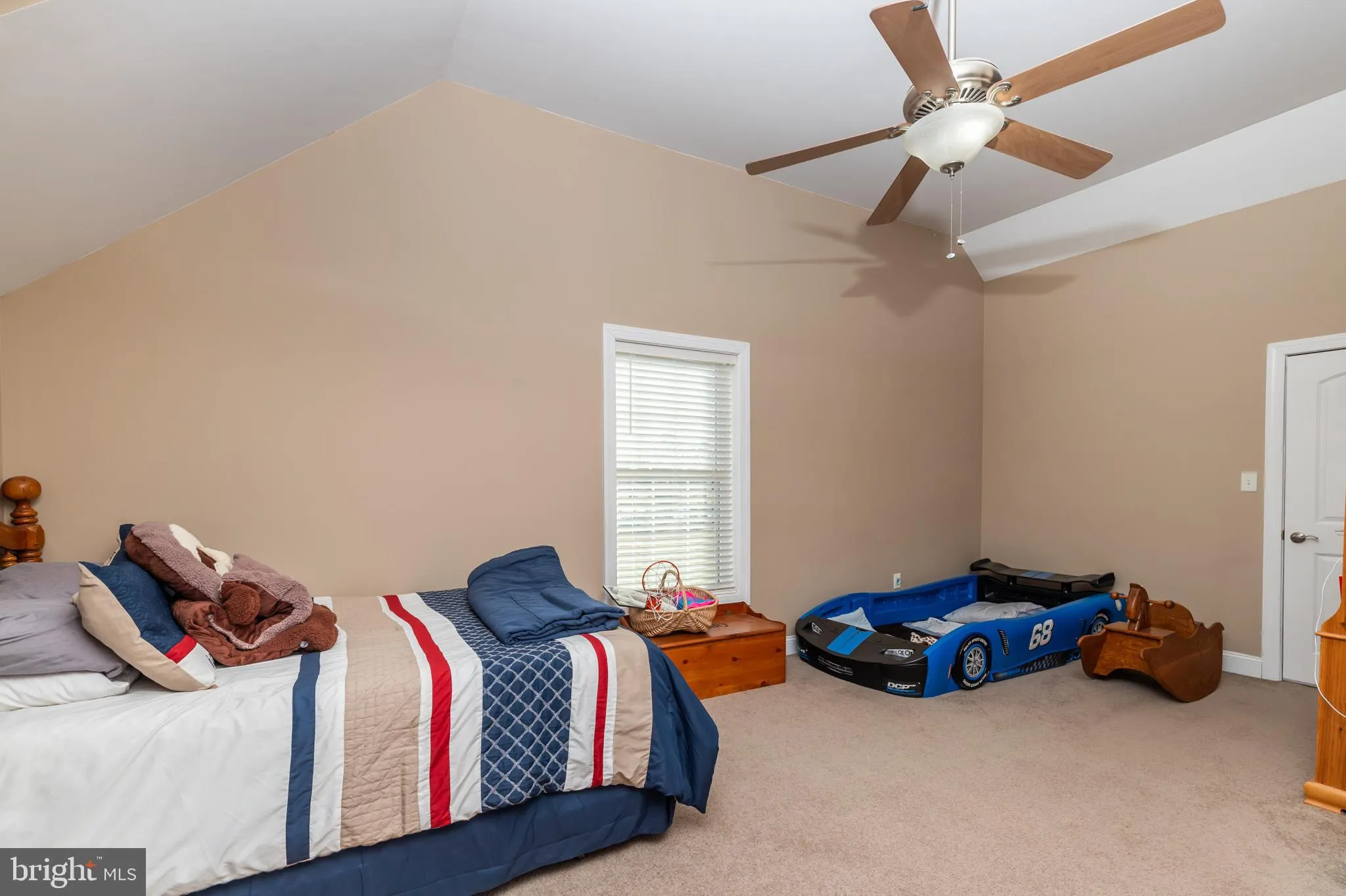 Crisfield, Maryland 21817, United States, 4 Bedrooms Bedrooms, ,4 BathroomsBathrooms,Residential,Contingent,24073