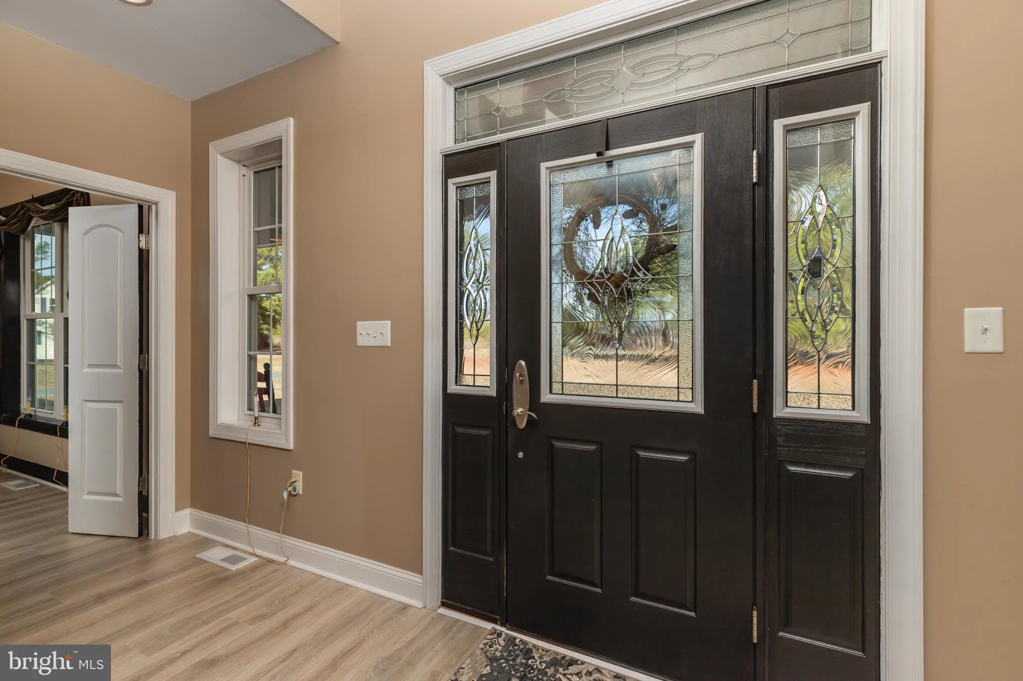 Crisfield, Maryland 21817, United States, 4 Bedrooms Bedrooms, ,4 BathroomsBathrooms,Residential,Contingent,24073