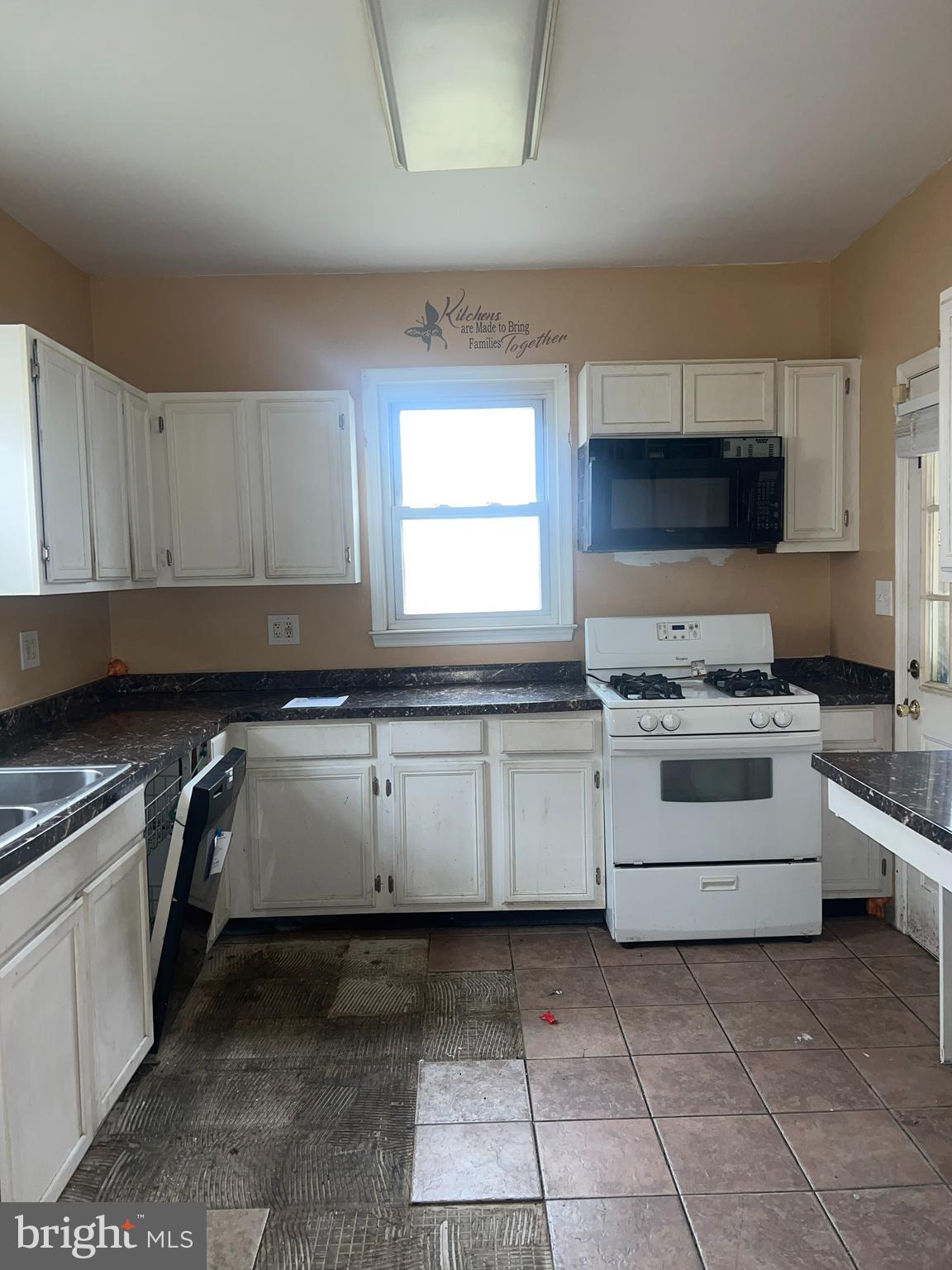 HOWARD PARK - Residential