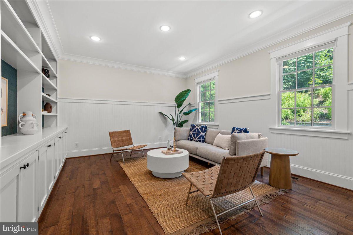 ROSEMONT - Residential