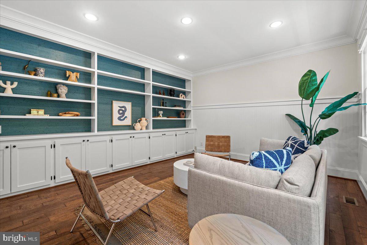 ROSEMONT - Residential