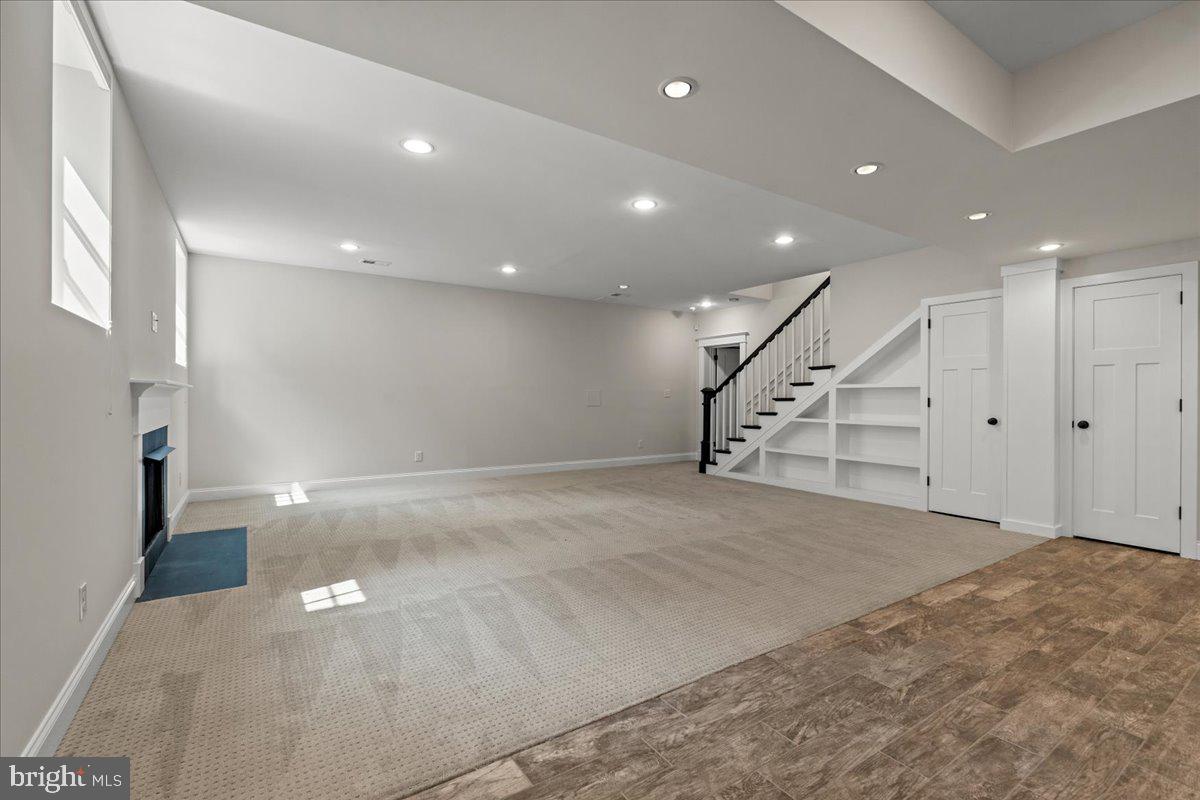 ROSEMONT - Residential