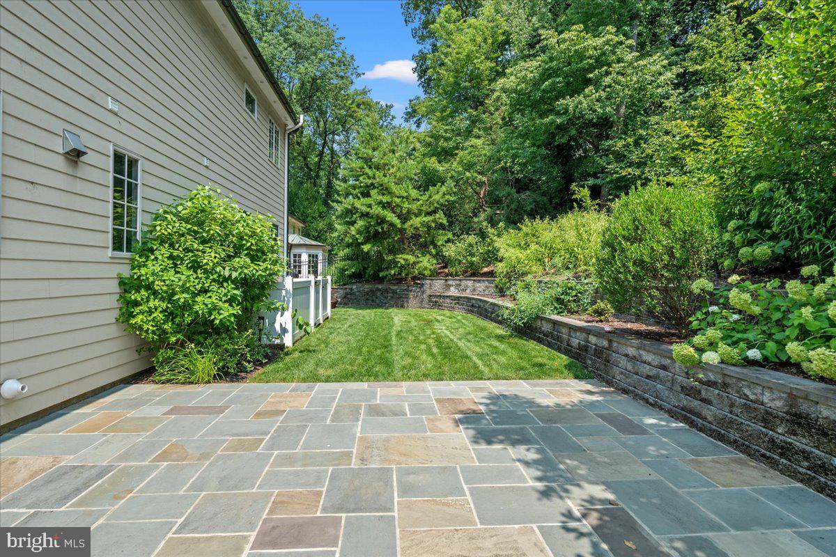 ROSEMONT - Residential