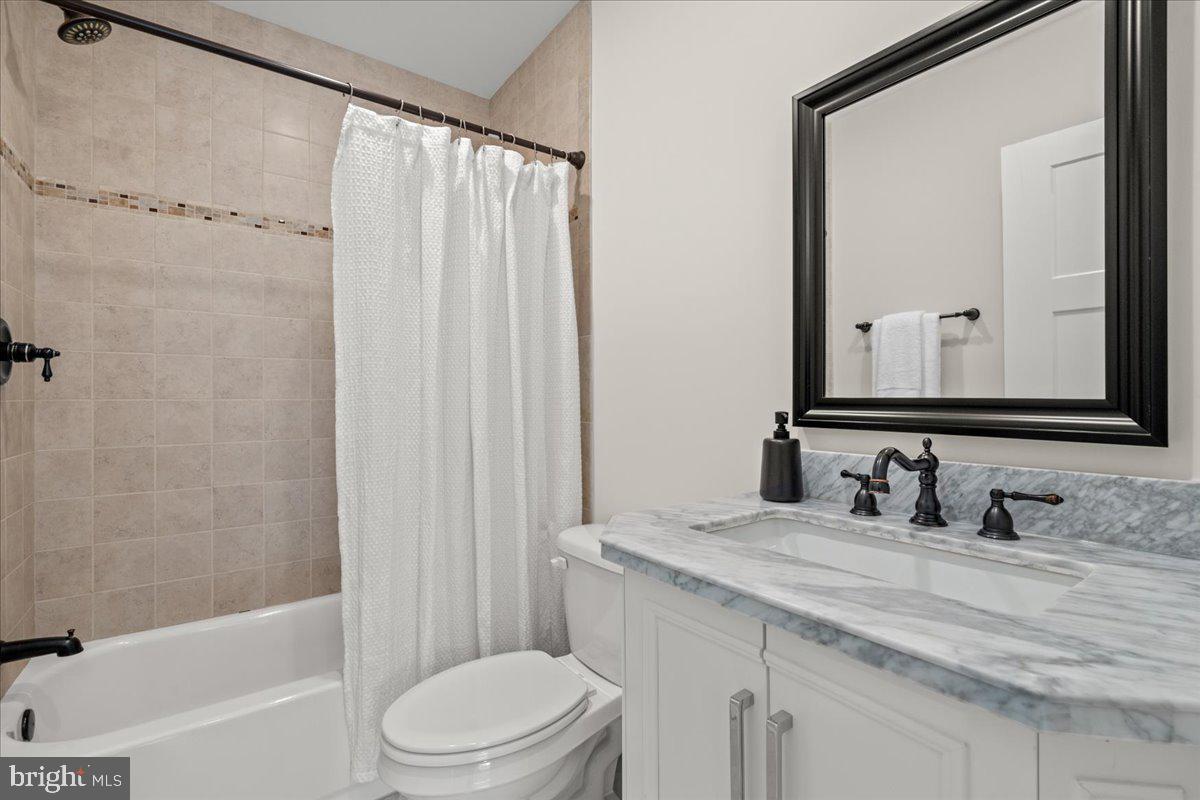 ROSEMONT - Residential