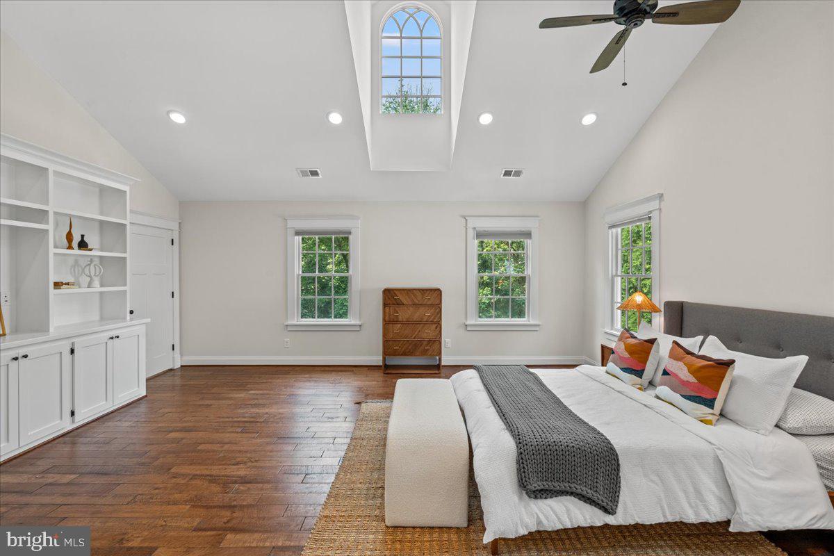 ROSEMONT - Residential