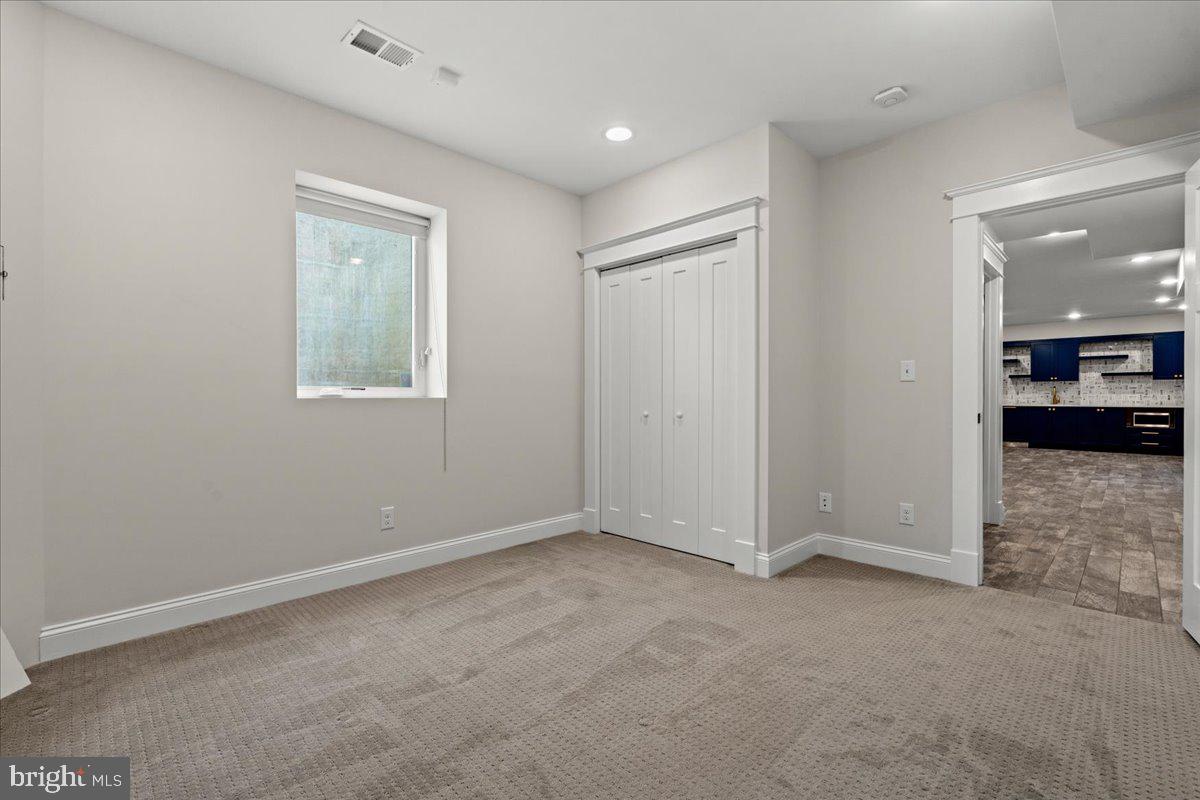 ROSEMONT - Residential