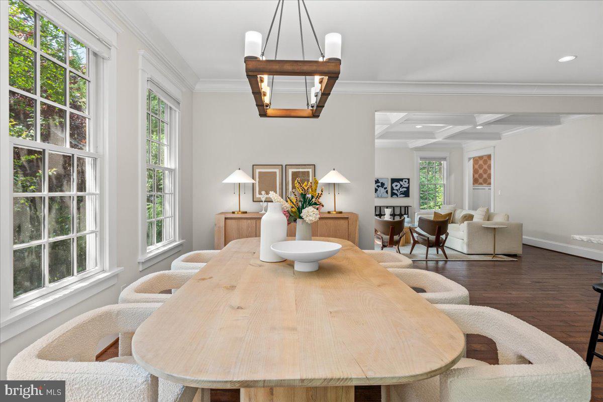 ROSEMONT - Residential