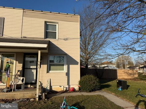 Townhouse For Sale - 541 N Lincoln Street<br/> PALMYRA, PA 17078