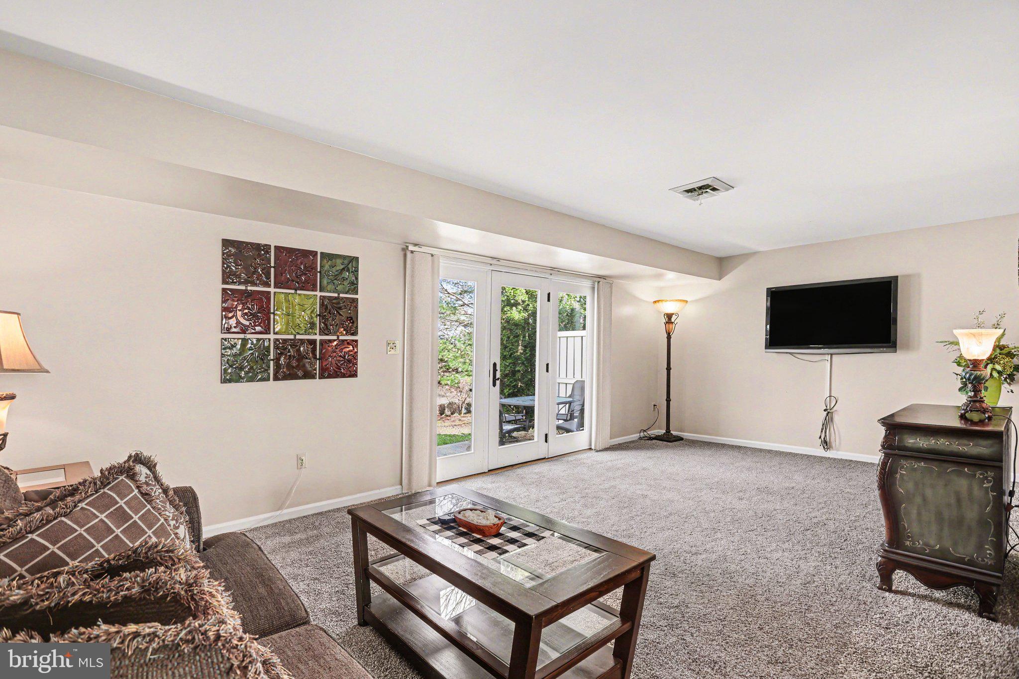 BEACON HILL - Residential