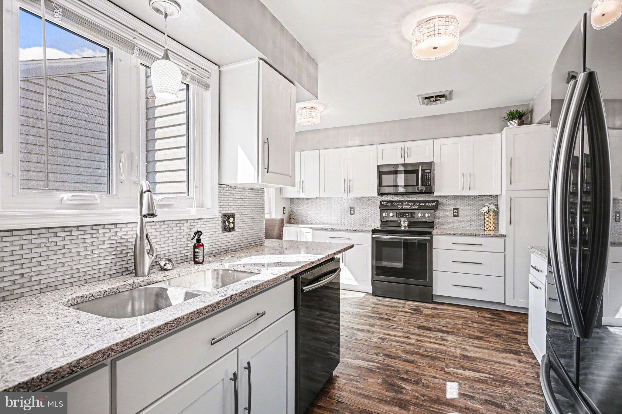 BEACON HILL - Residential