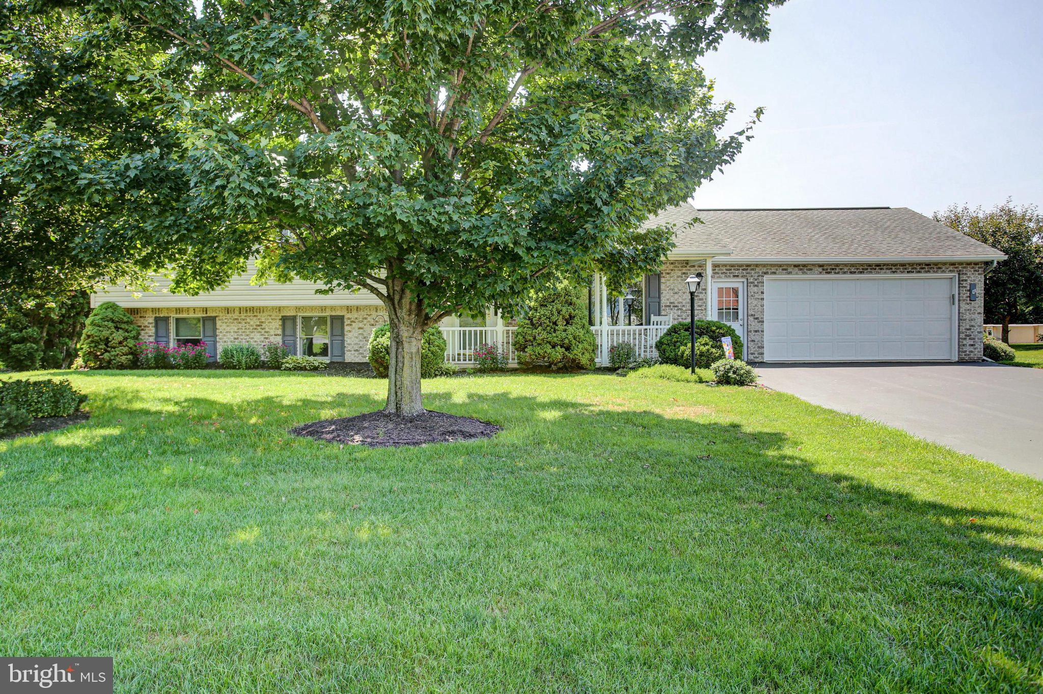 1407 HAMILTON HILLS DRIVE