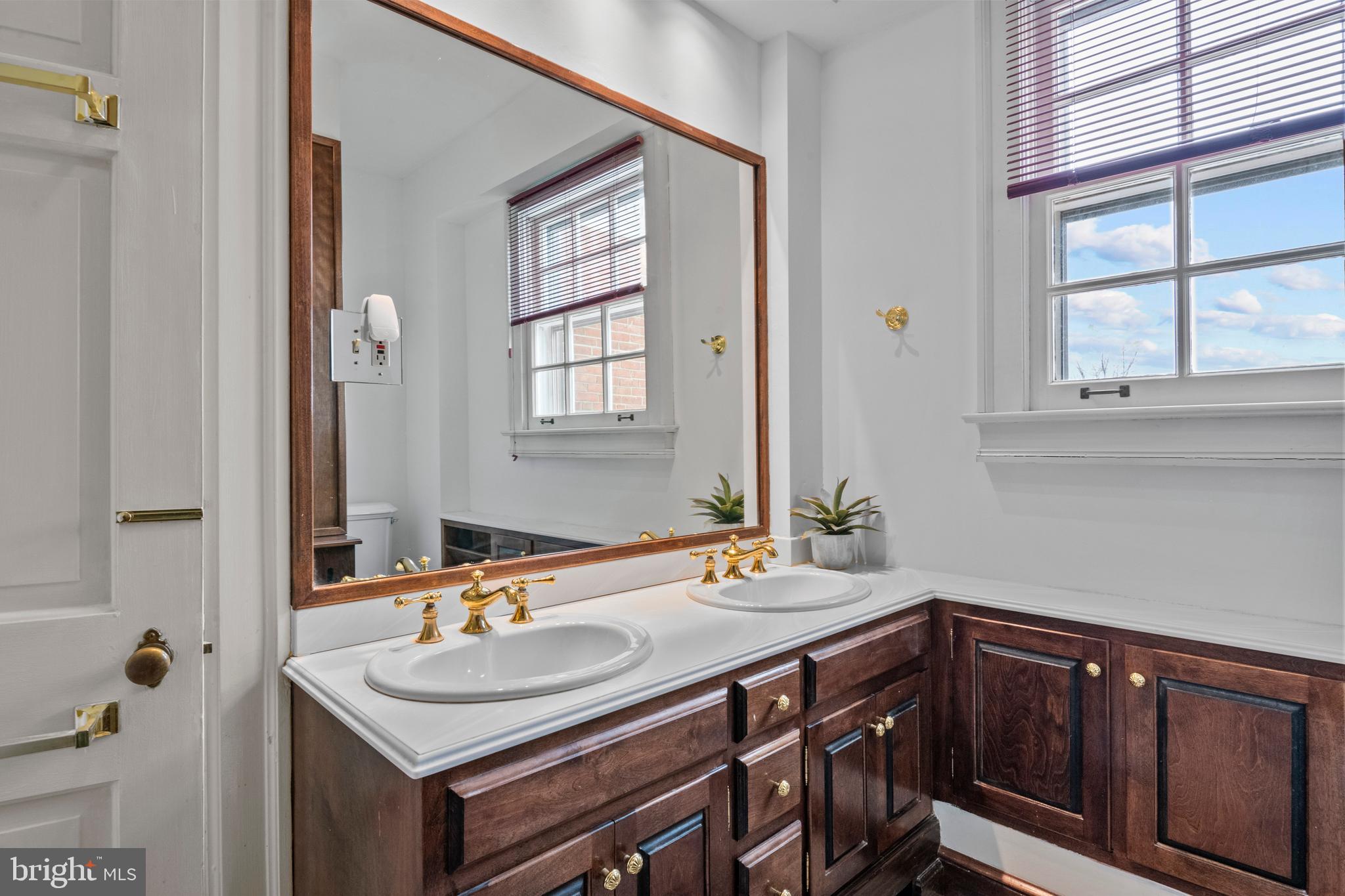 HAMPDEN HEIGHTS - Residential