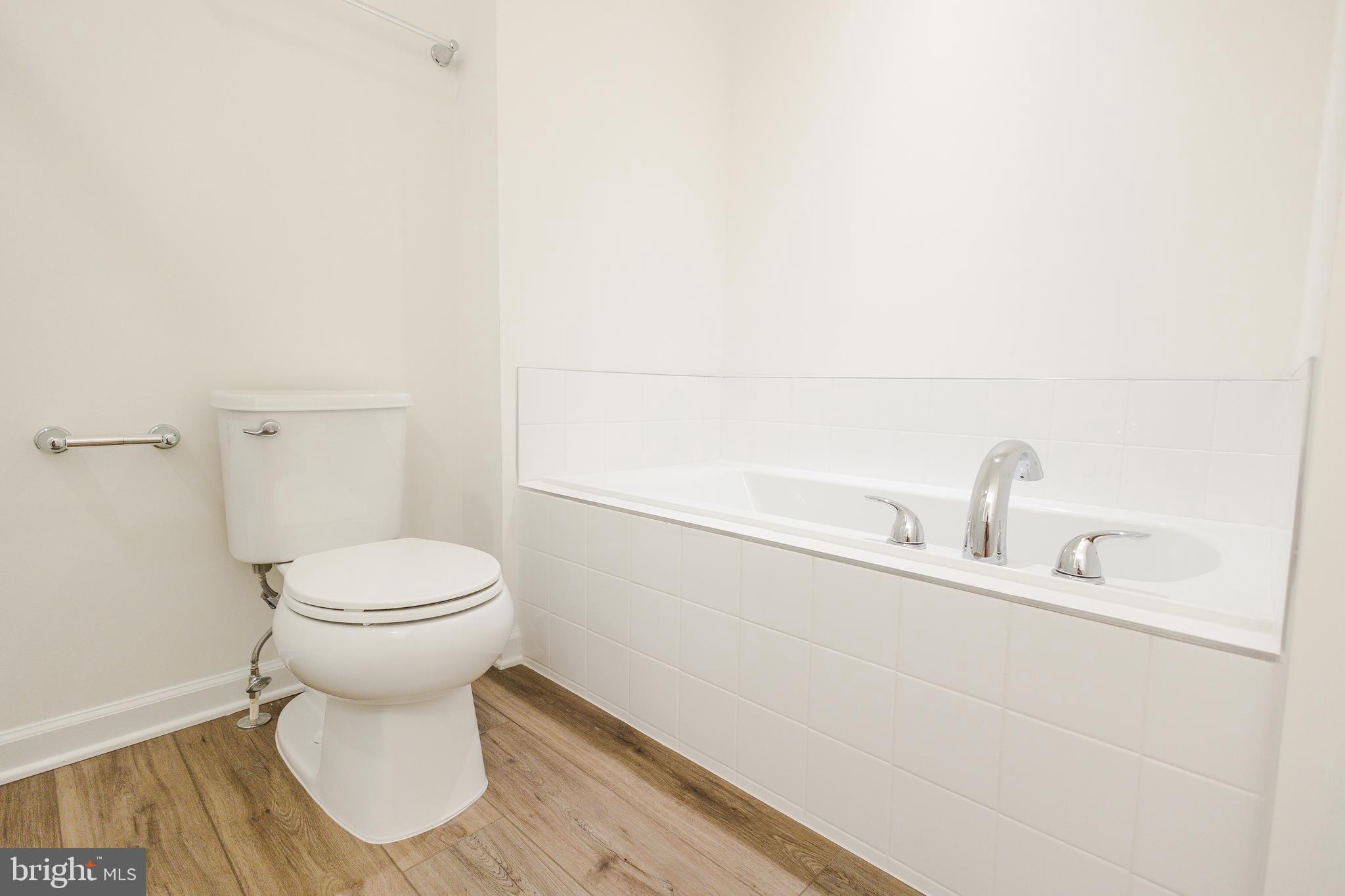 TOWNES AT TATE MANOR - Residential Lease