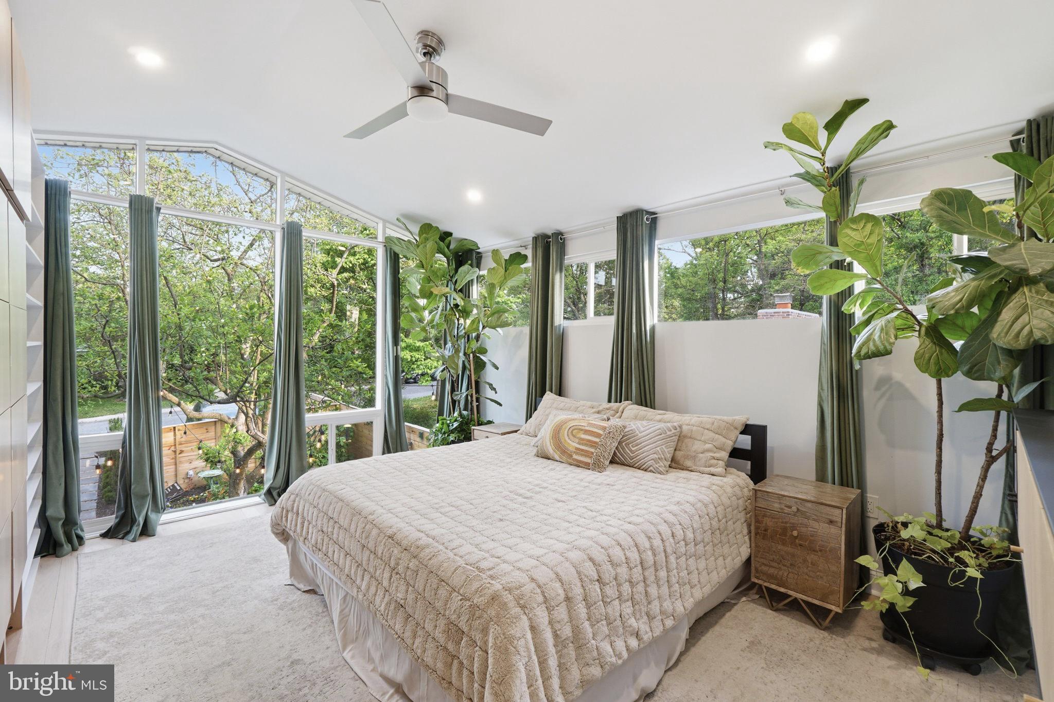 HAMMOND WOODS - Residential