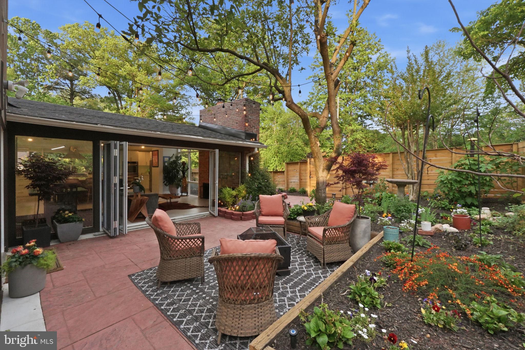 HAMMOND WOODS - Residential