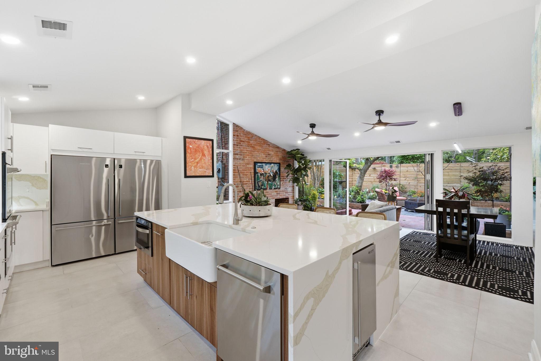 HAMMOND WOODS - Residential