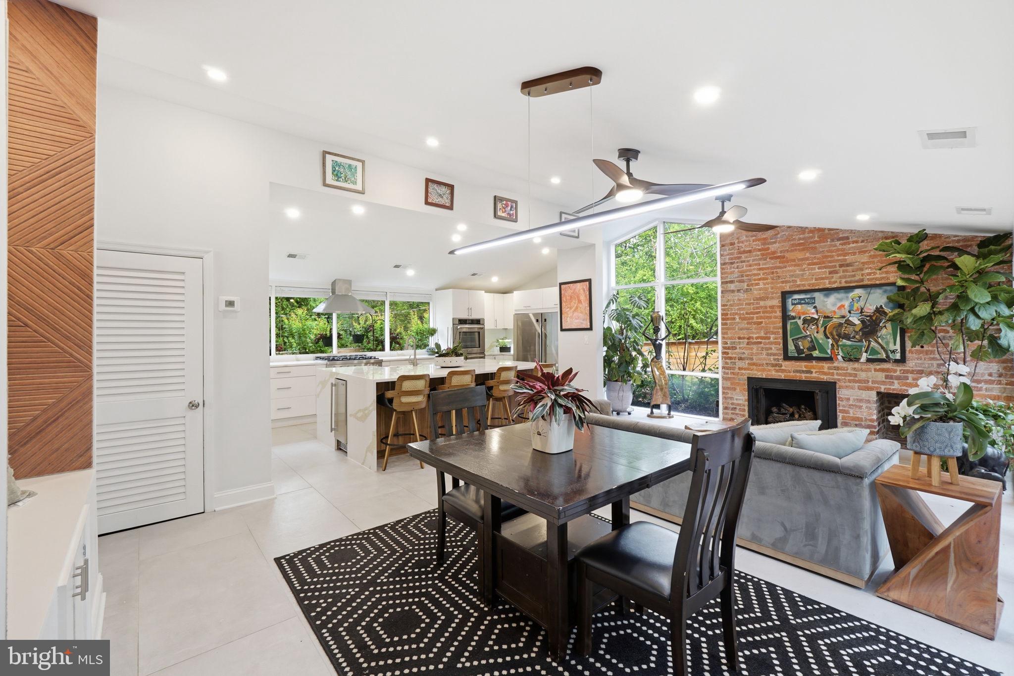 HAMMOND WOODS - Residential