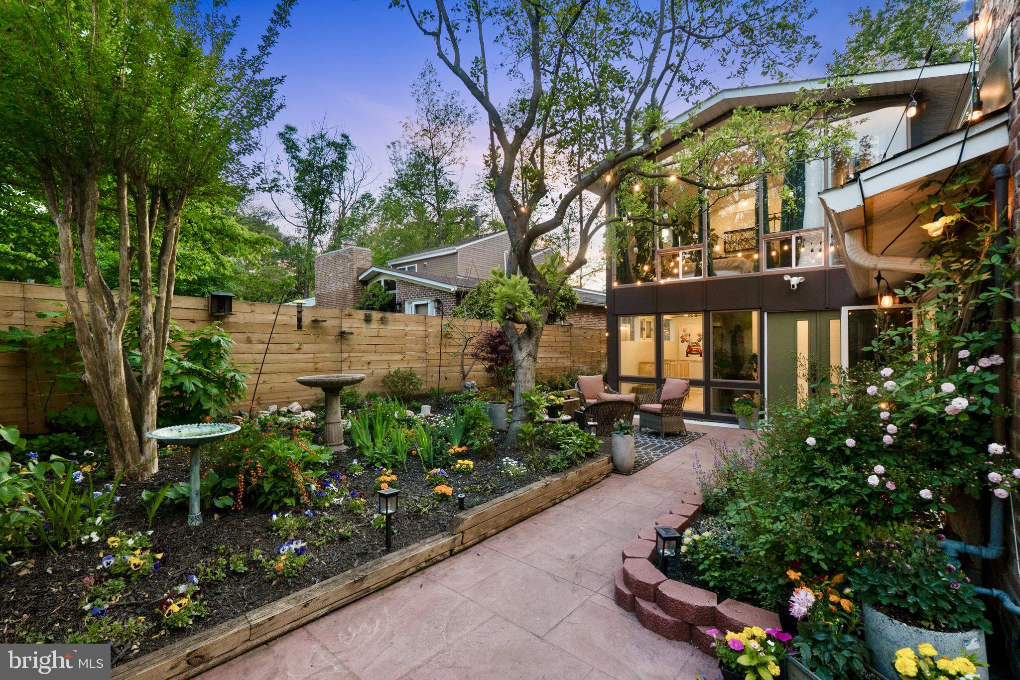 HAMMOND WOODS - Residential